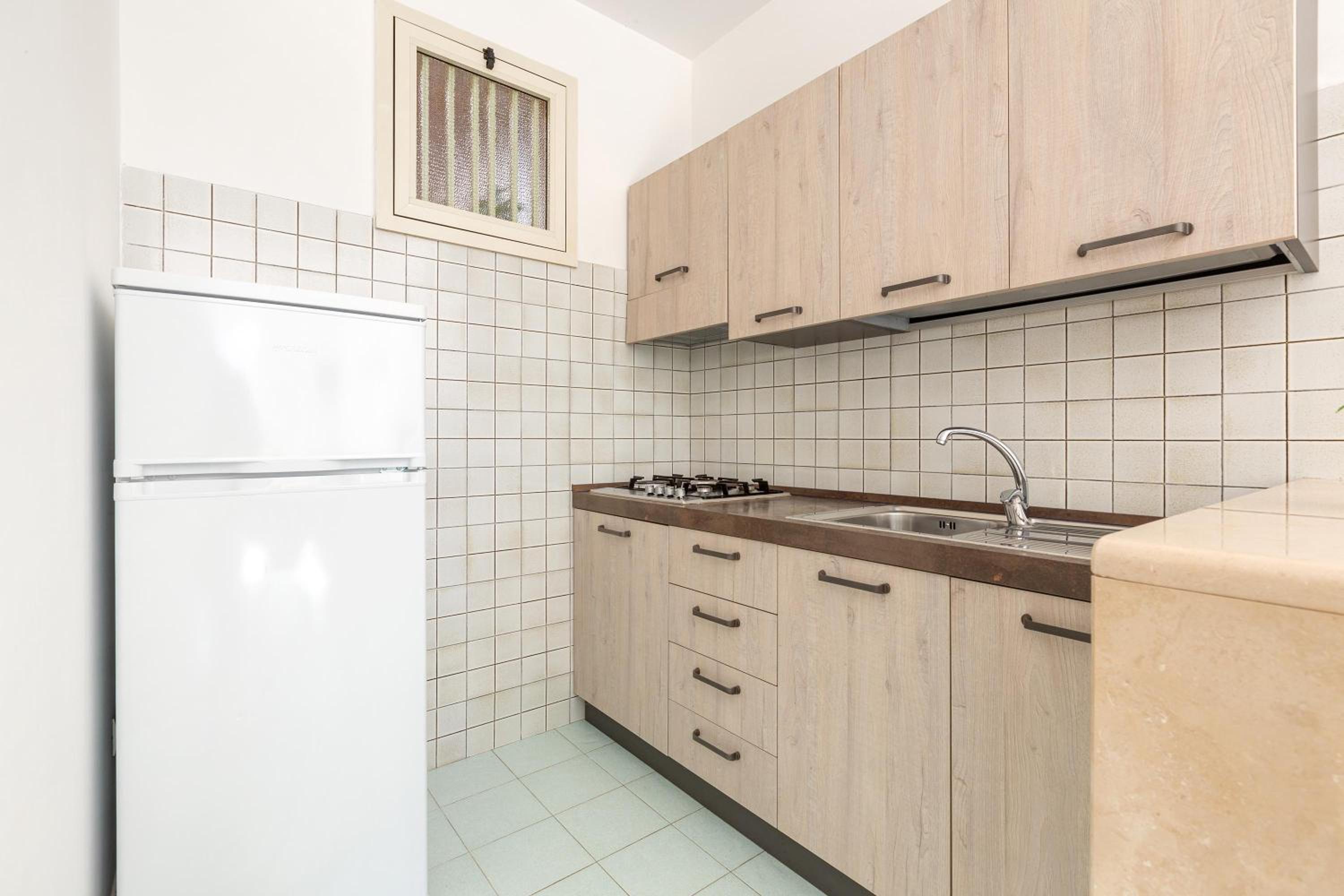 Zeus Apartments by BarbarHouse
