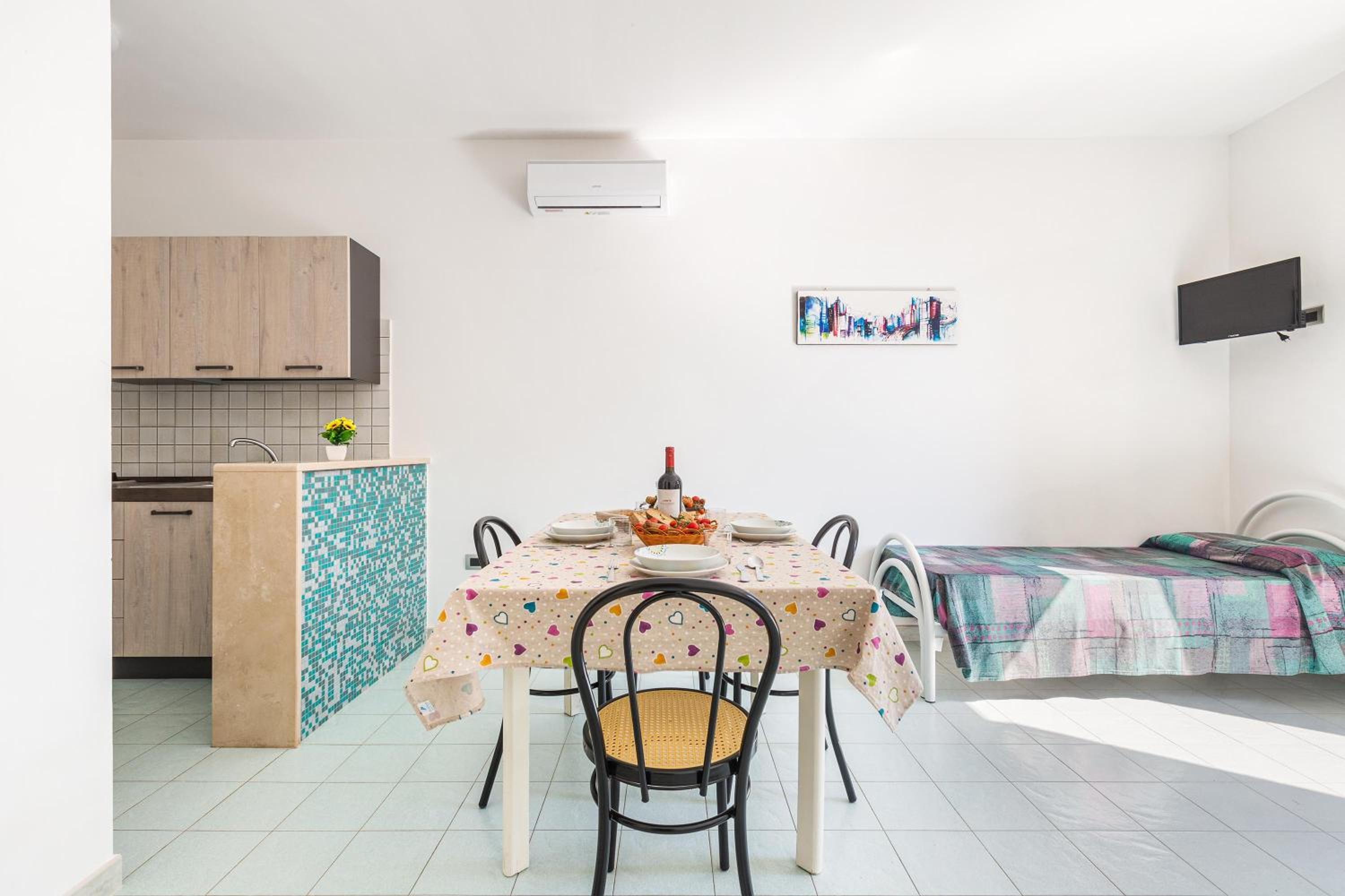 Zeus Apartments by BarbarHouse
