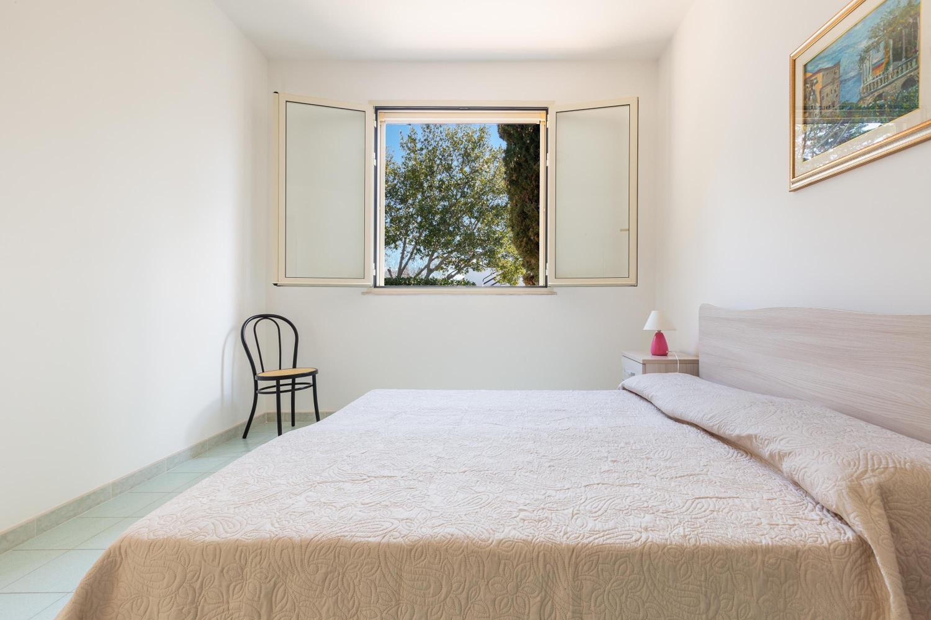 Zeus Apartments by BarbarHouse