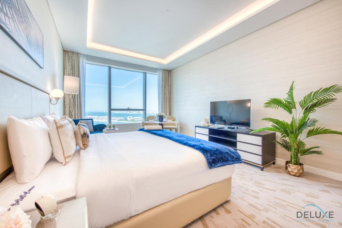 Calm Studio at The Palm Tower Palm Jumeirah by Deluxe Holiday Homes