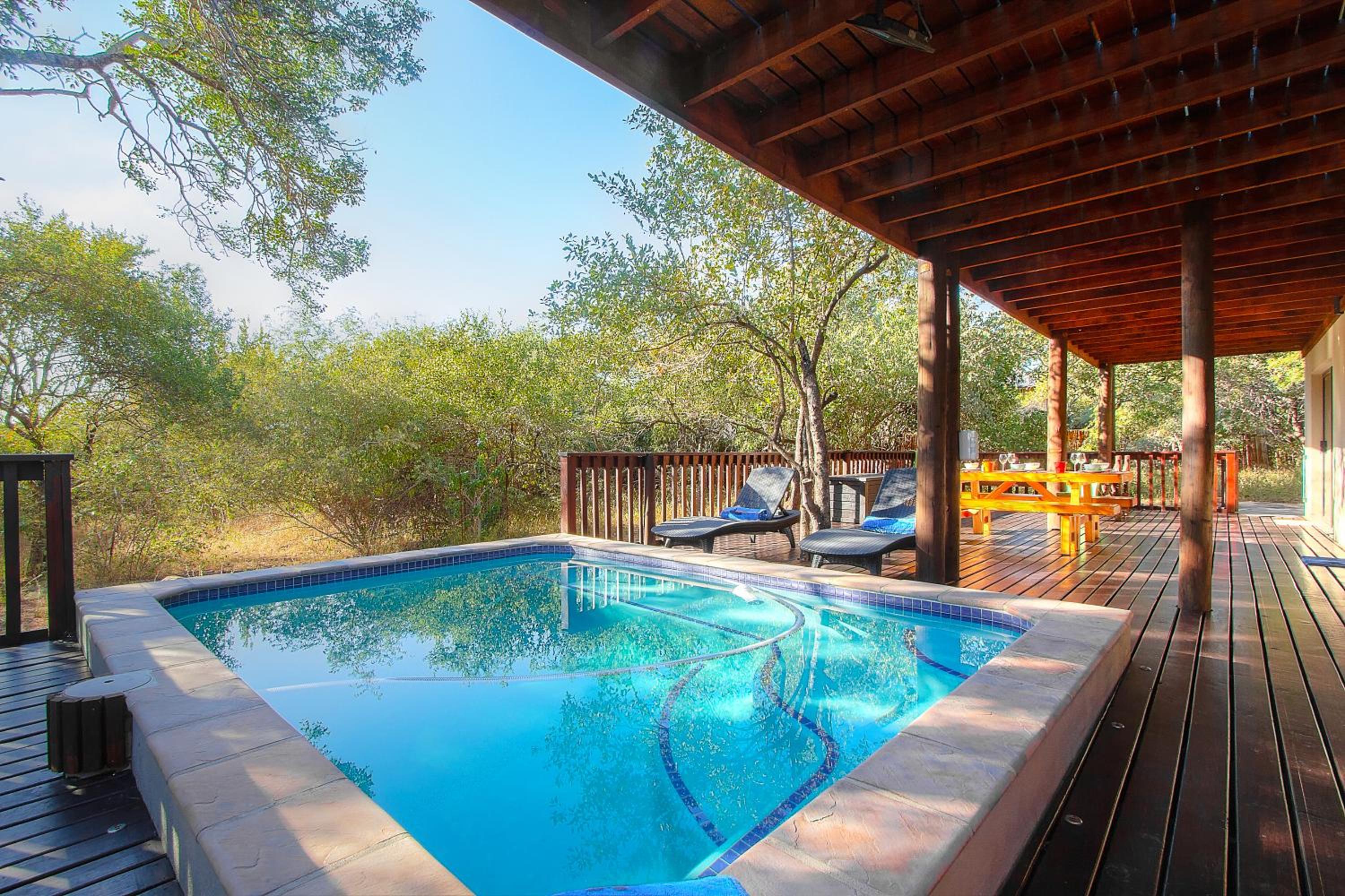 Call of the Fish Eagle Self-catering Holiday Home with solar view 5