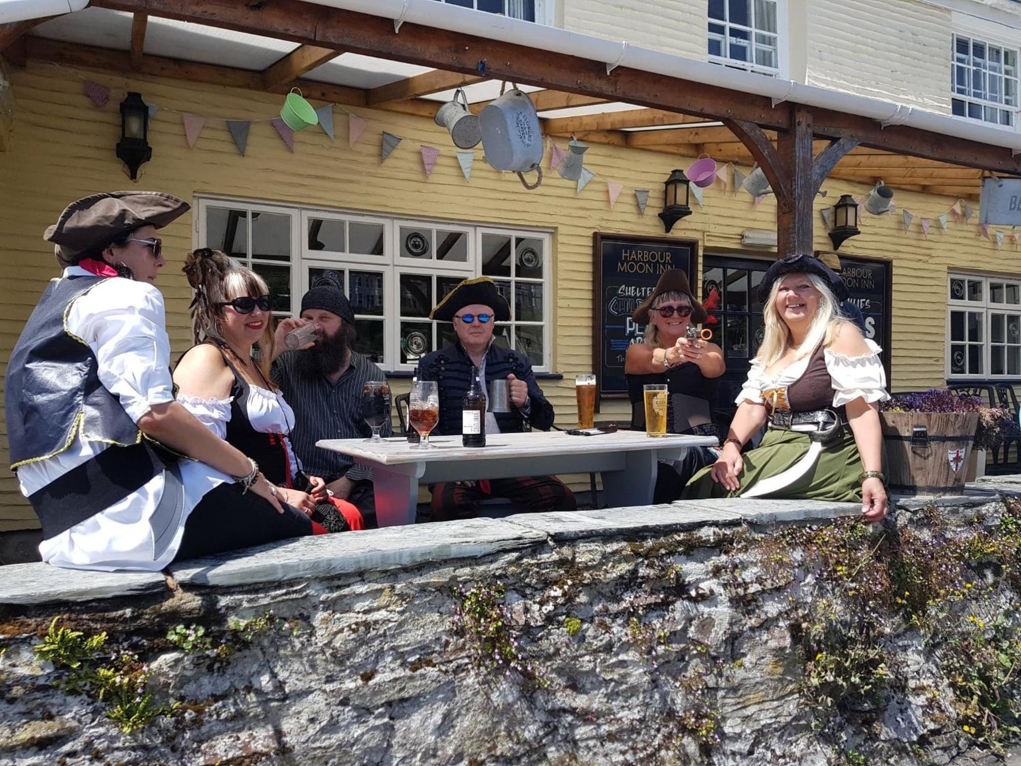 Harbour Moon Inn