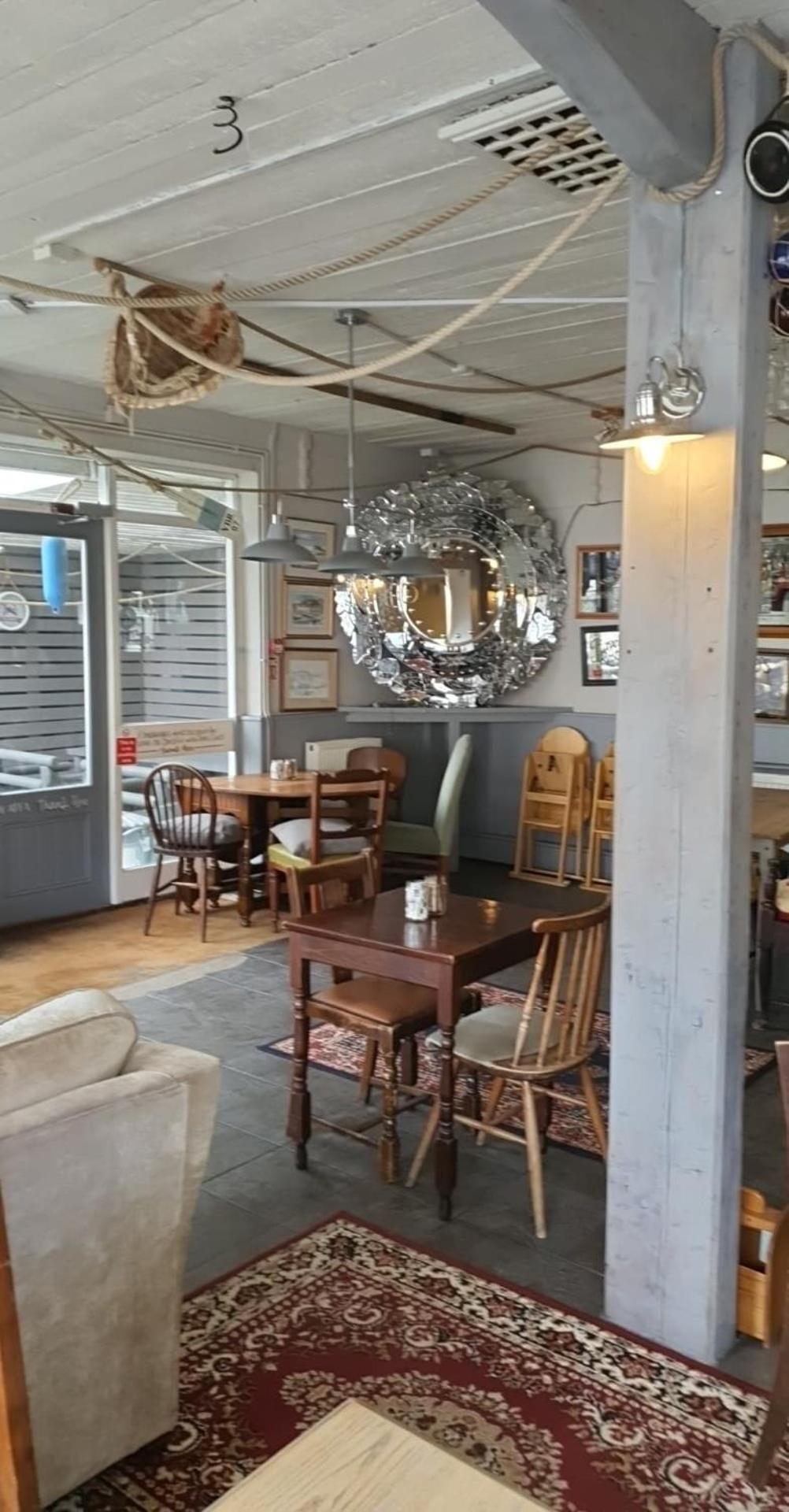 Harbour Moon Inn