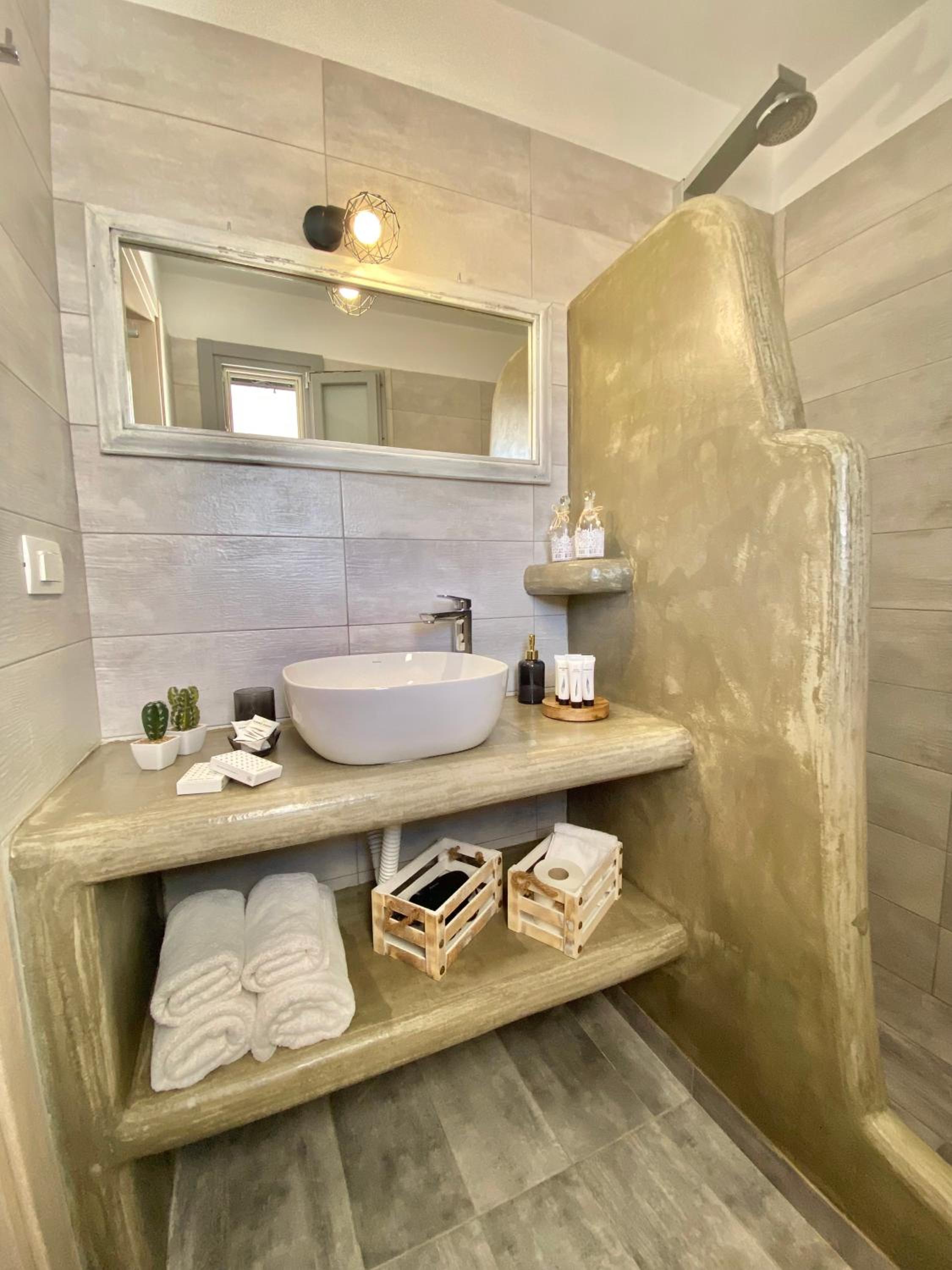 Aeron Suites