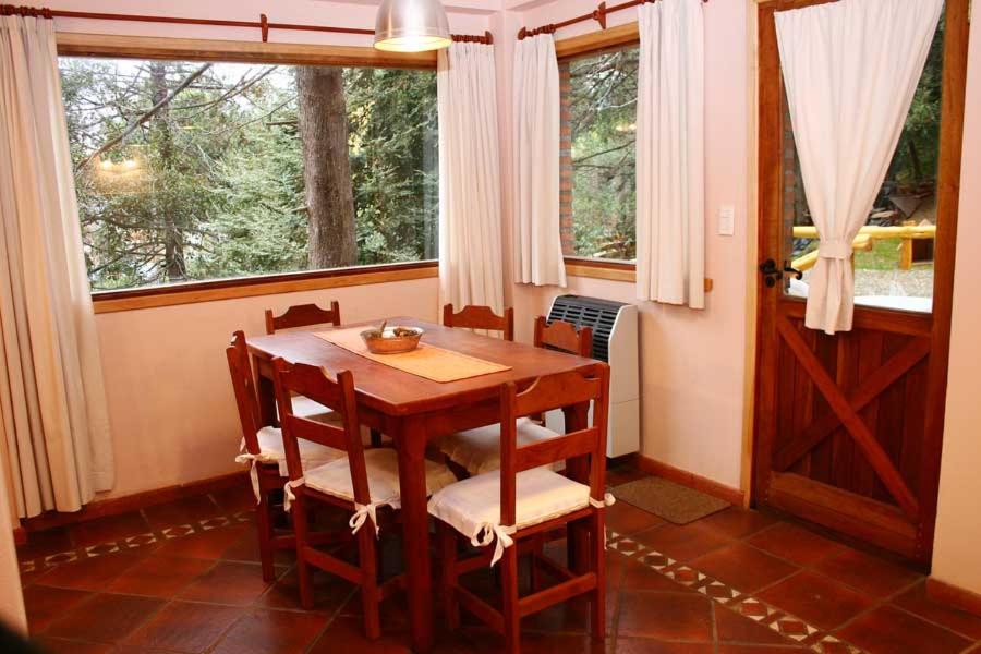 Cabañas Detras del Ciprés