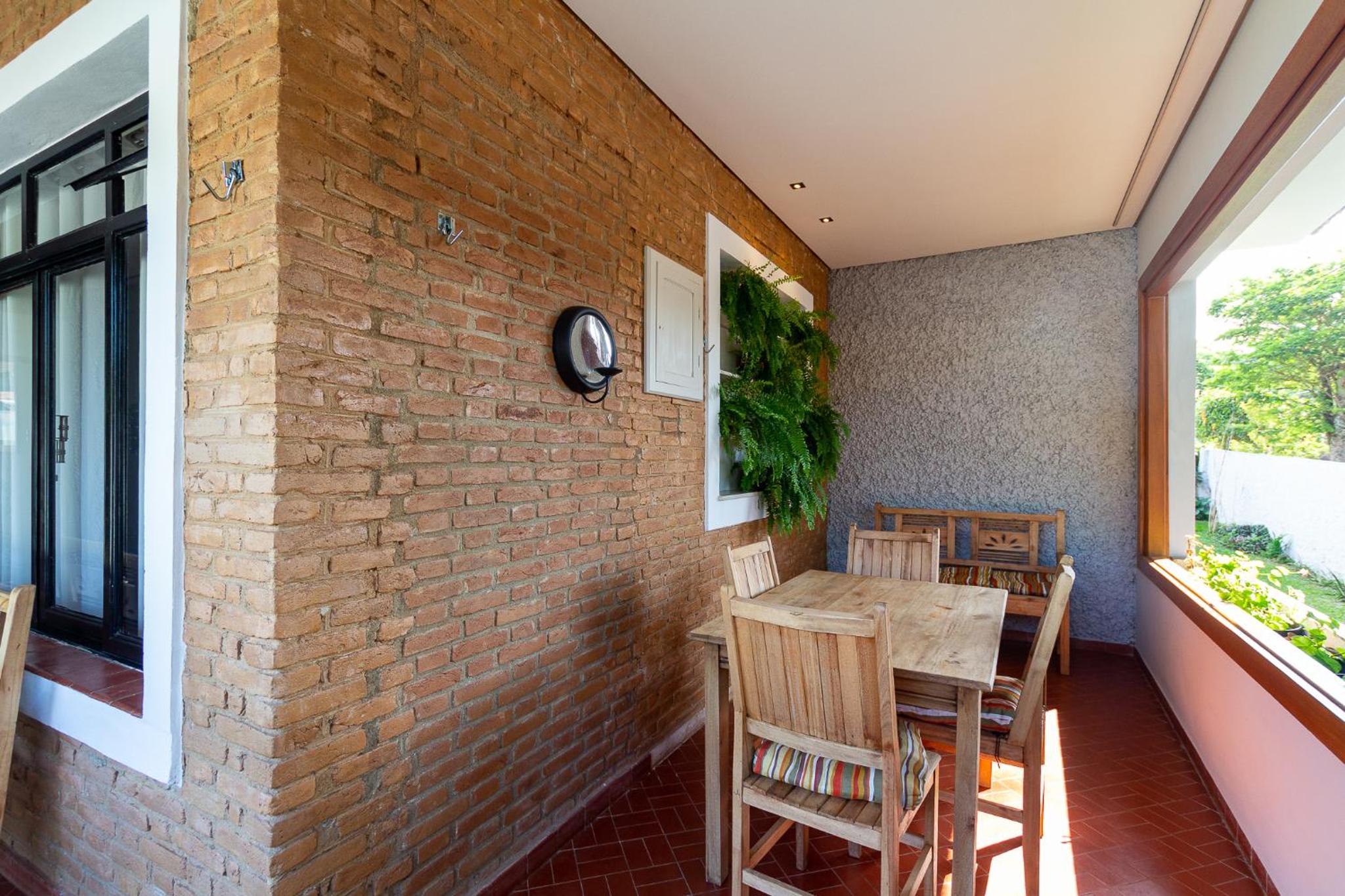 CASA DOM QUIXOTE, pequena Chácara no centro da cidade