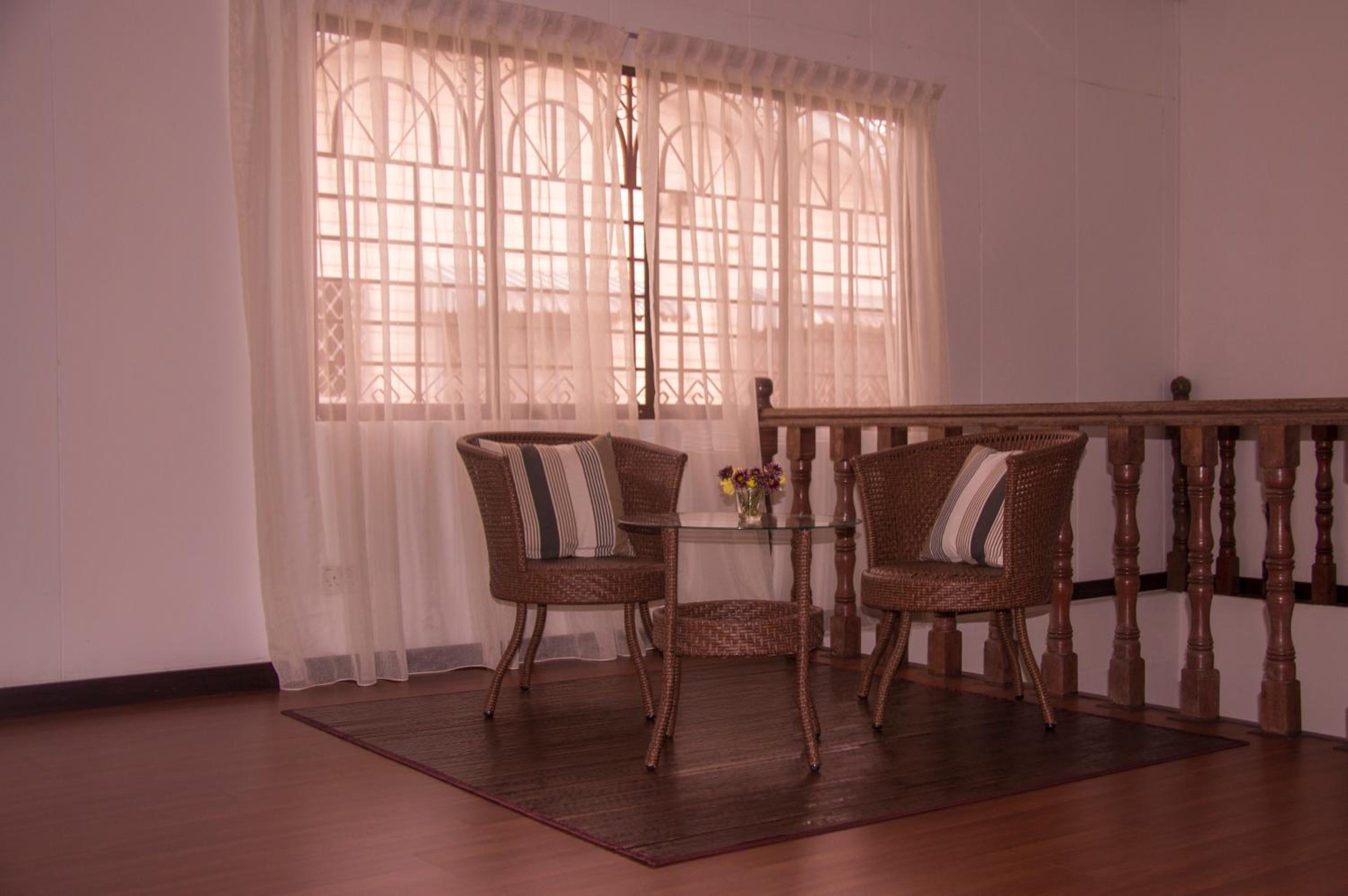 HAKS Boutique B&B with Pool & Farm-to-Table Dining