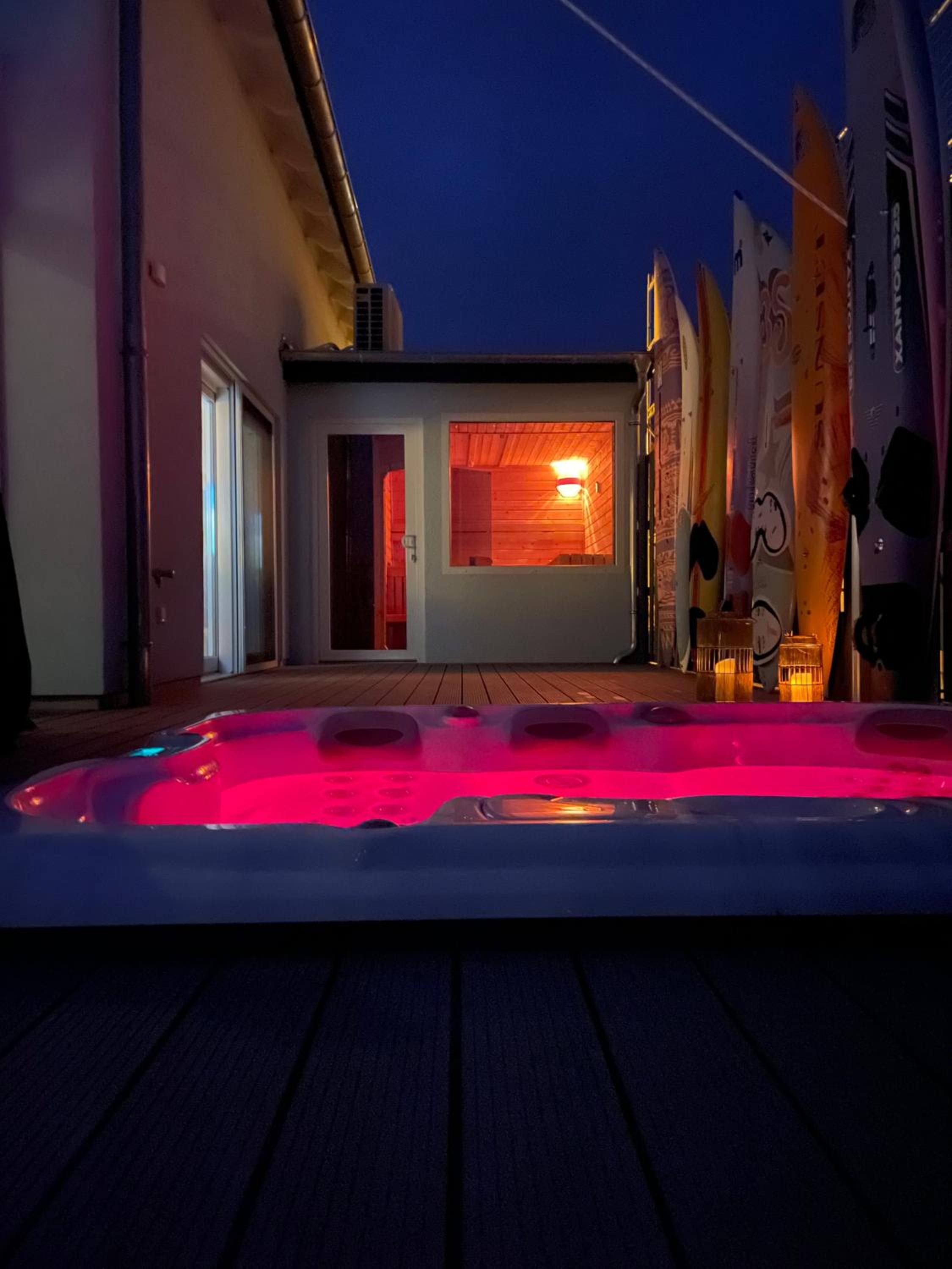 Seehaus Pippa mit Sauna and Whirlpool direkt am See