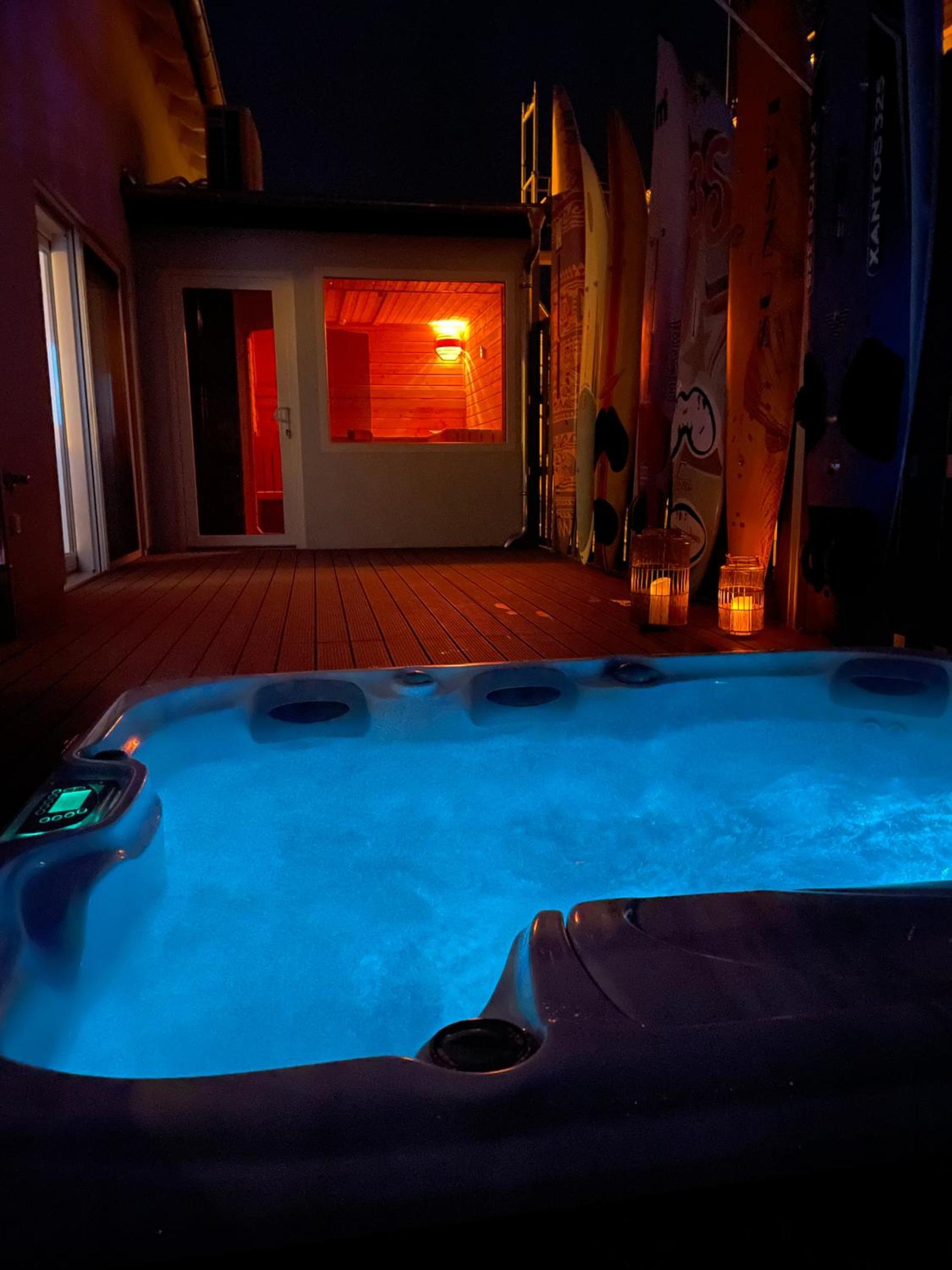 Seehaus Pippa mit Sauna and Whirlpool direkt am See