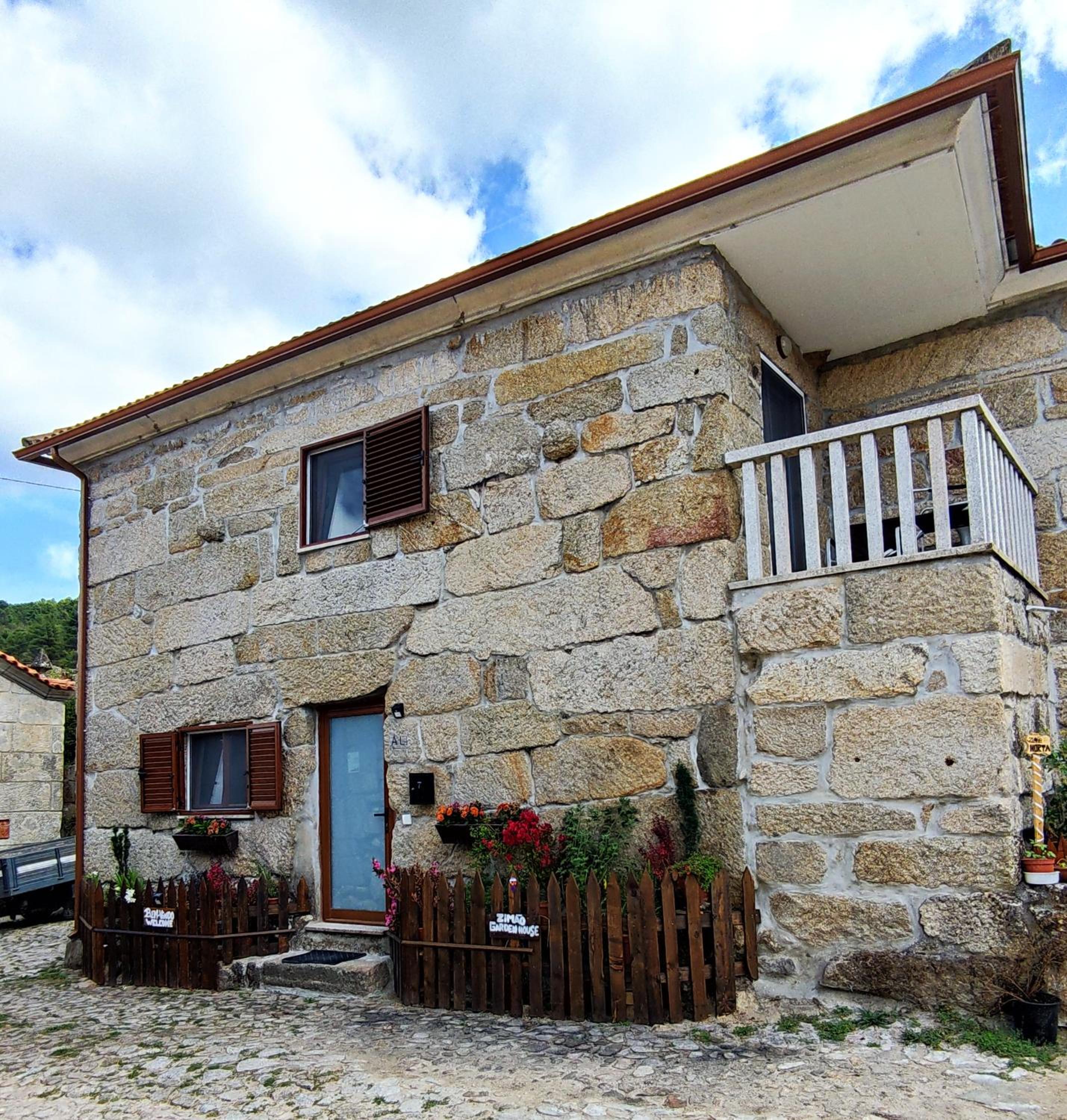 Zimão Garden House - main view