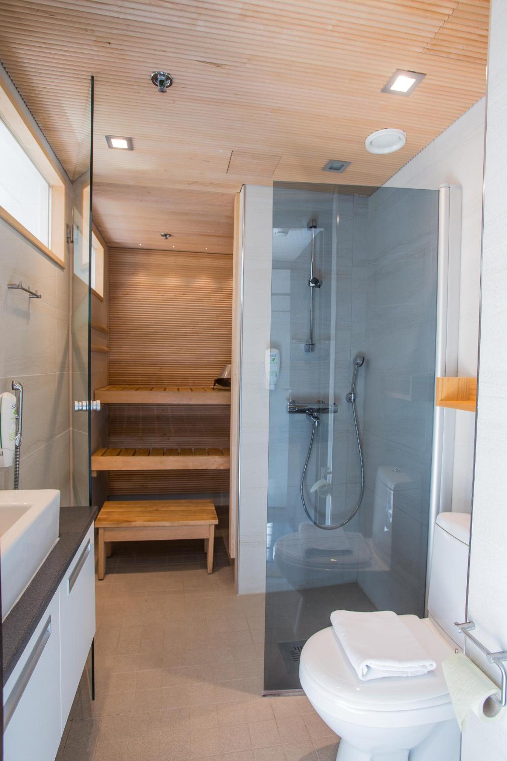 Levi Suites Levi Gold
