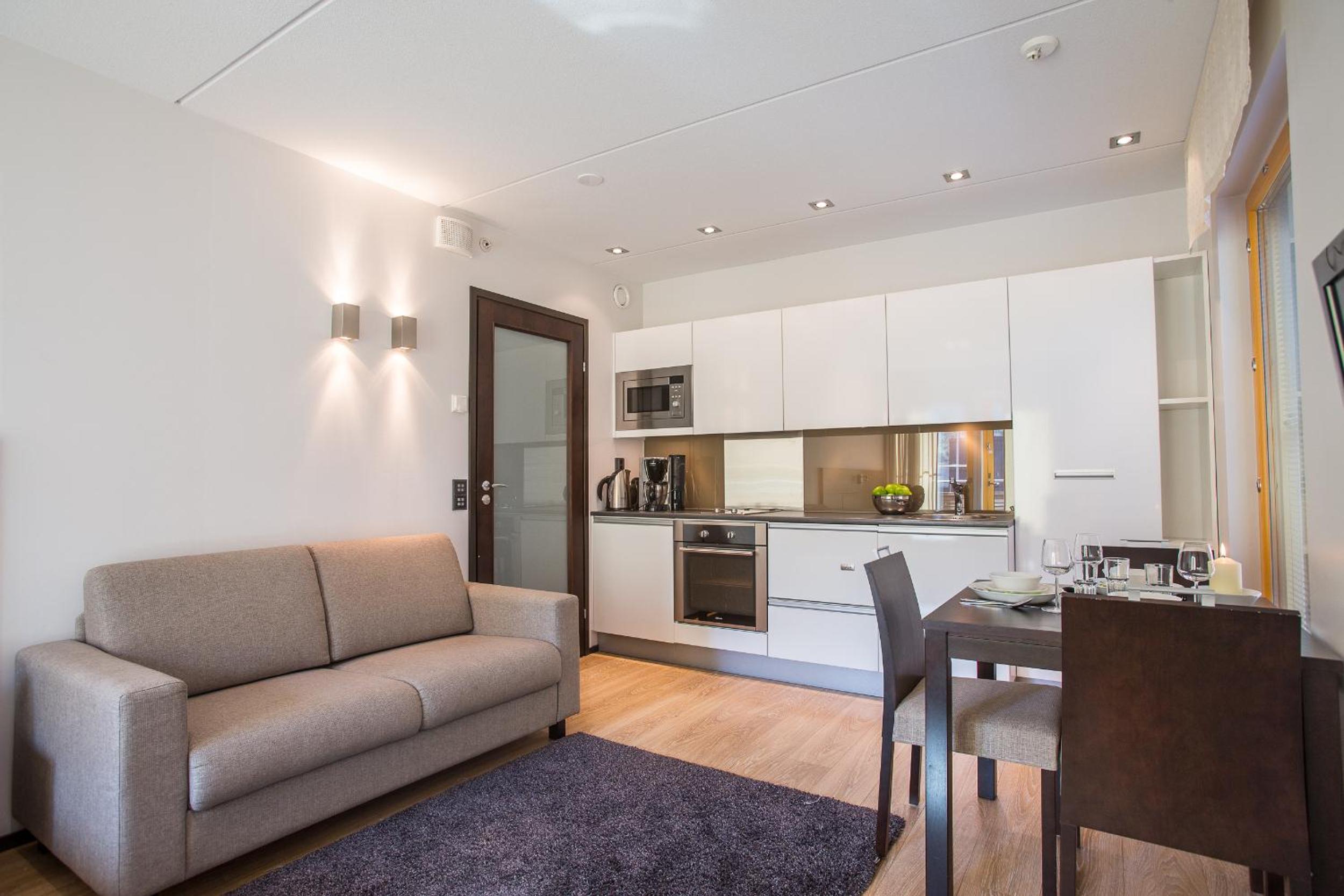 Levi Suites Levi Gold