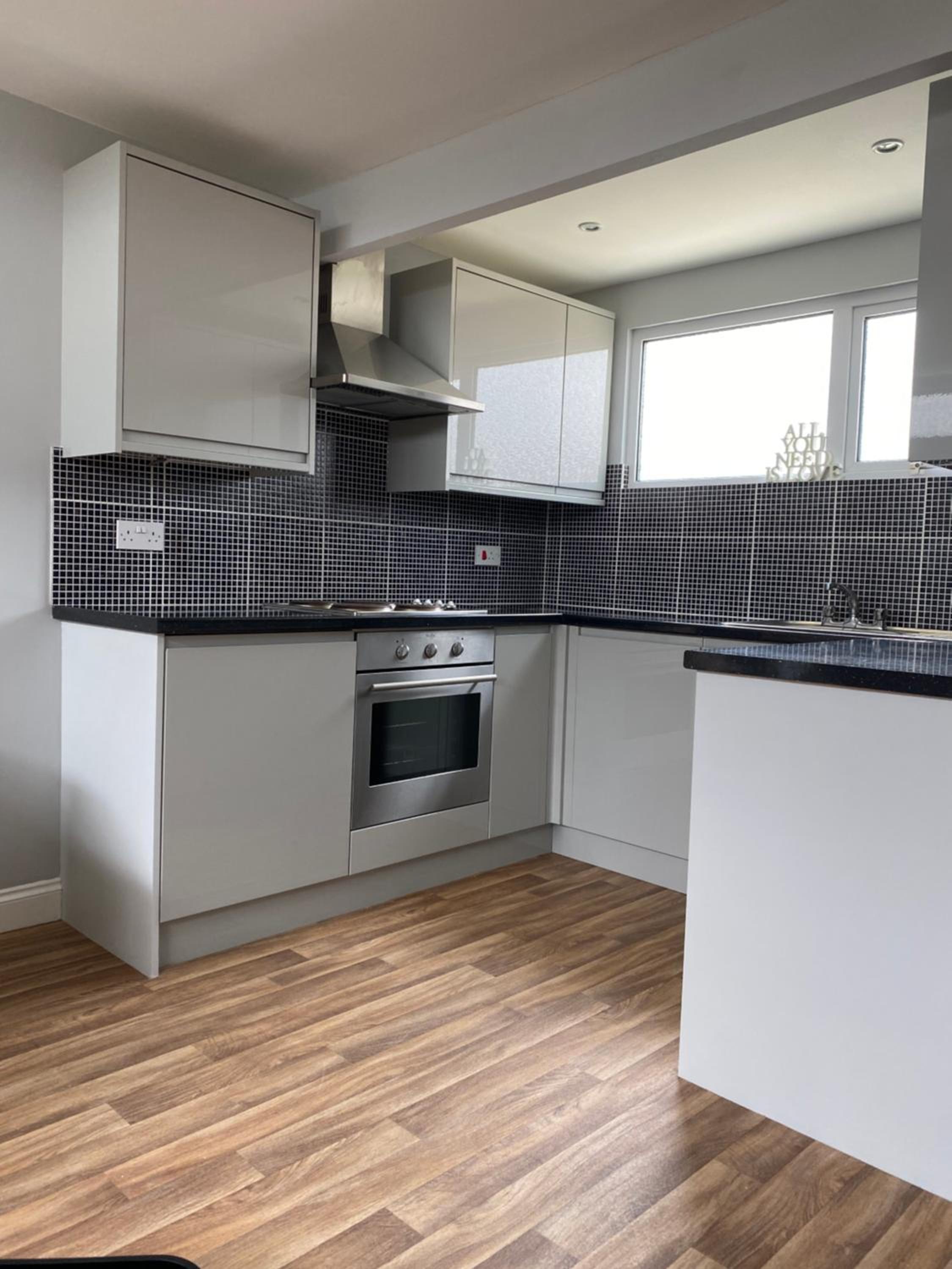 Shore Thing Holiday Chalet Parkdean K81 view 5