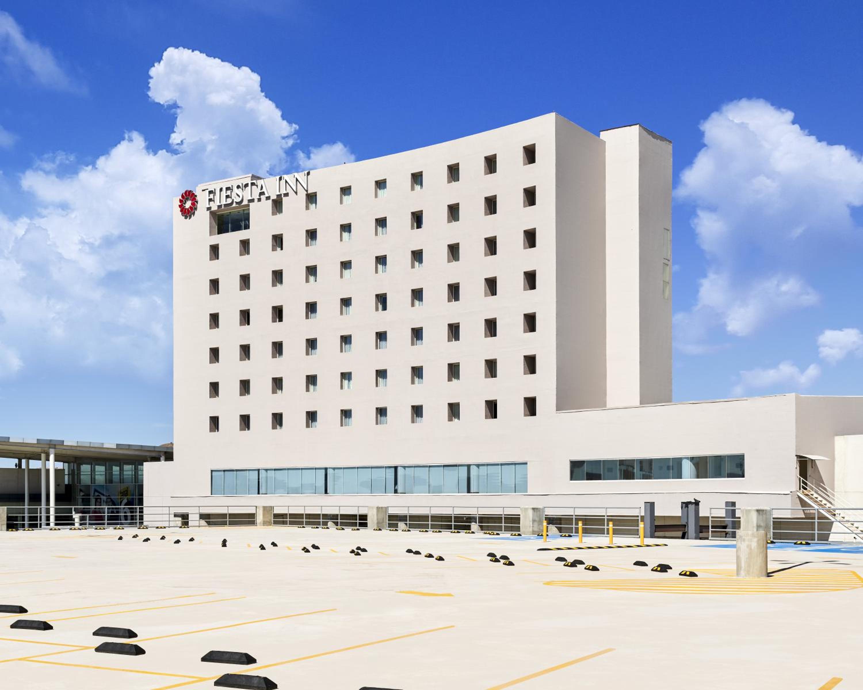 Hotel Fiesta Inn Durango - Image 1