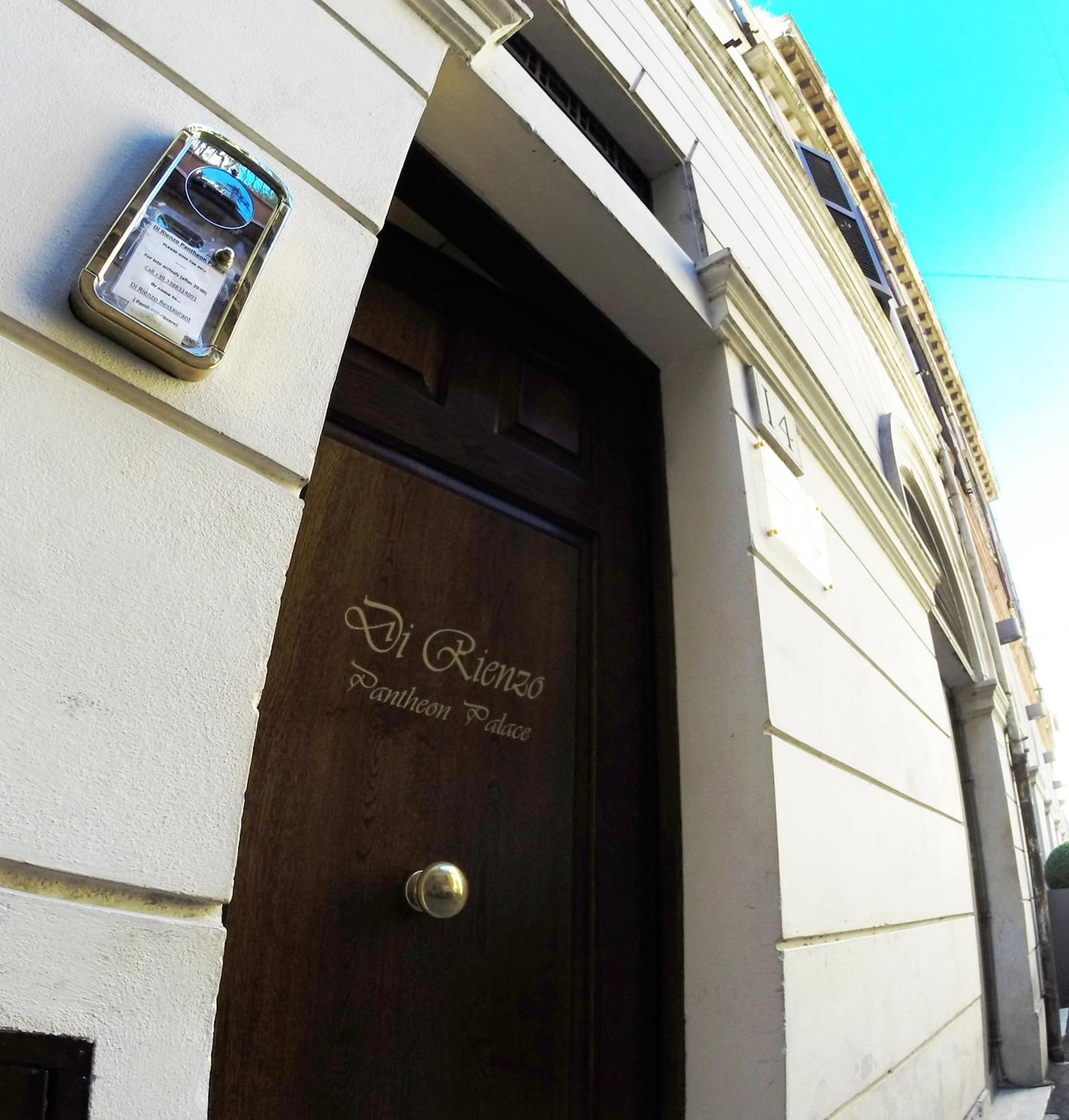 Di Rienzo Pantheon Palace