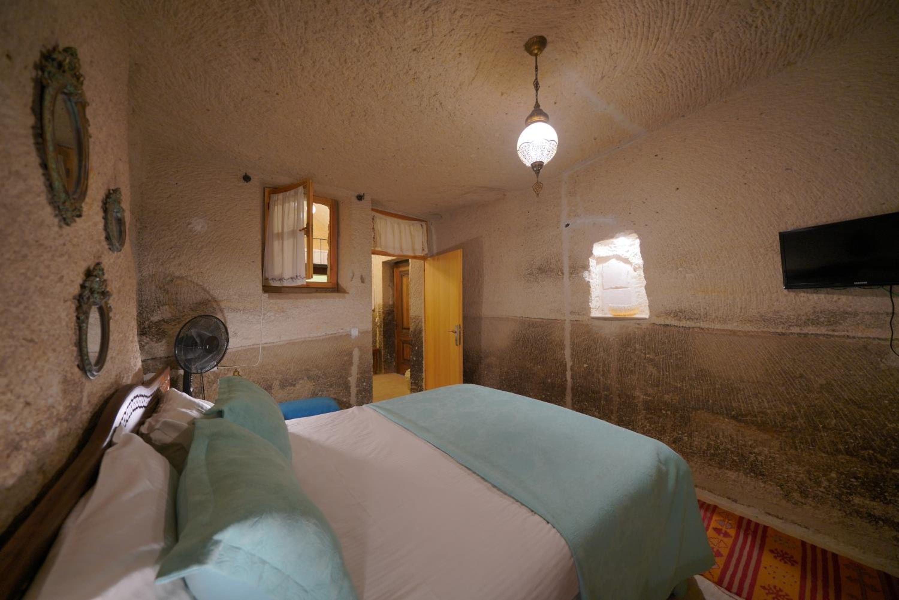 Salkım Cave House - Image 13