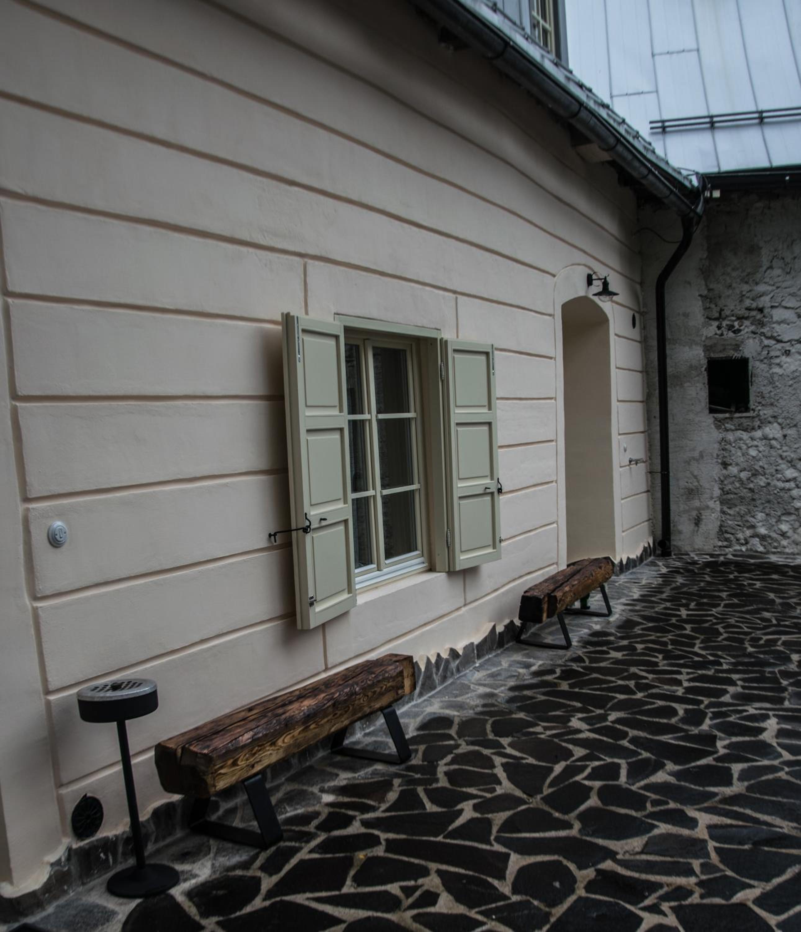 Apartmany pod schodami