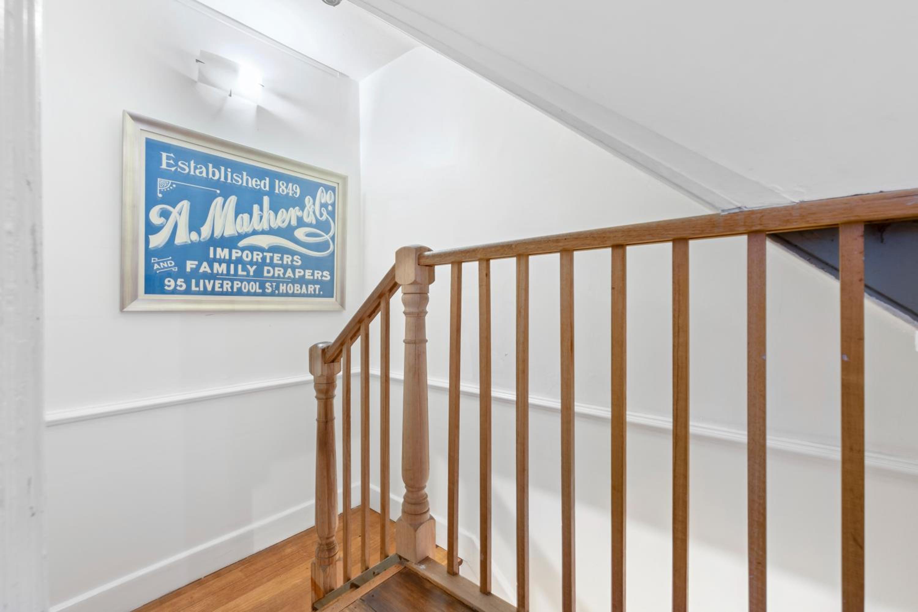 55 Davey Townhouse 1, Salamanca on your doorstep