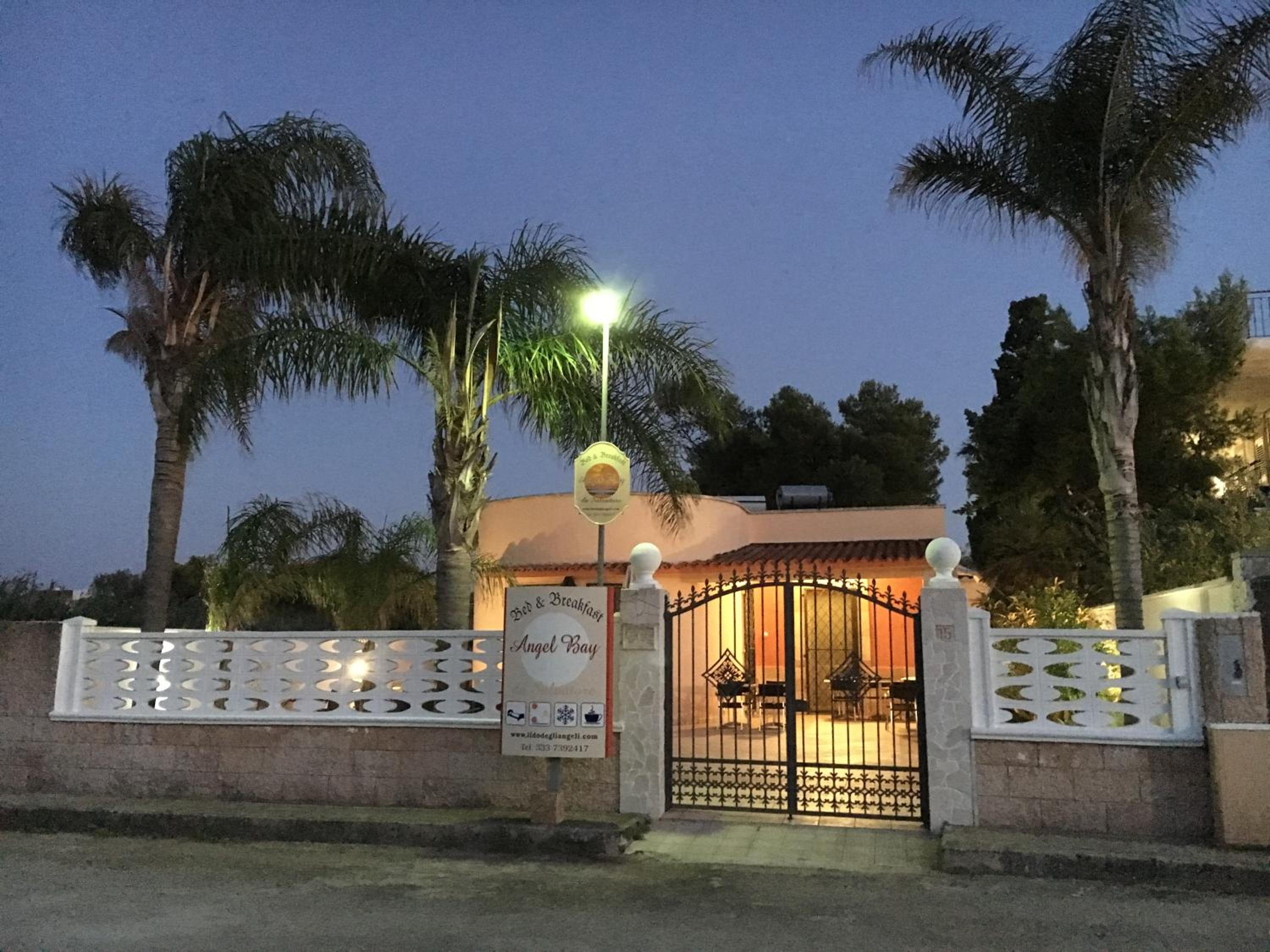 Punta Prosciutto Angel Bay B&B
