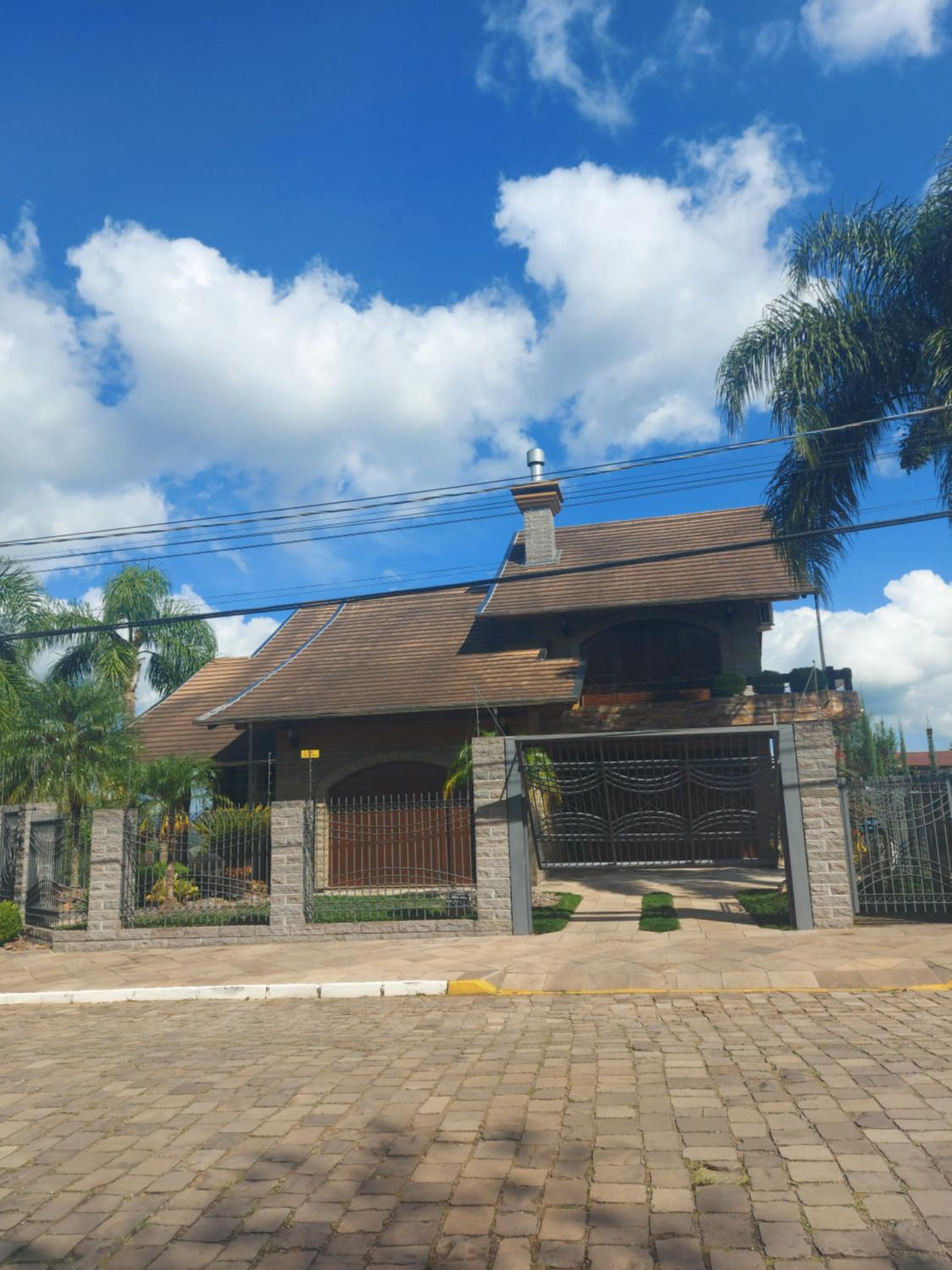 Casa de Pedra-Vale dos Vinhedos -RS view 3