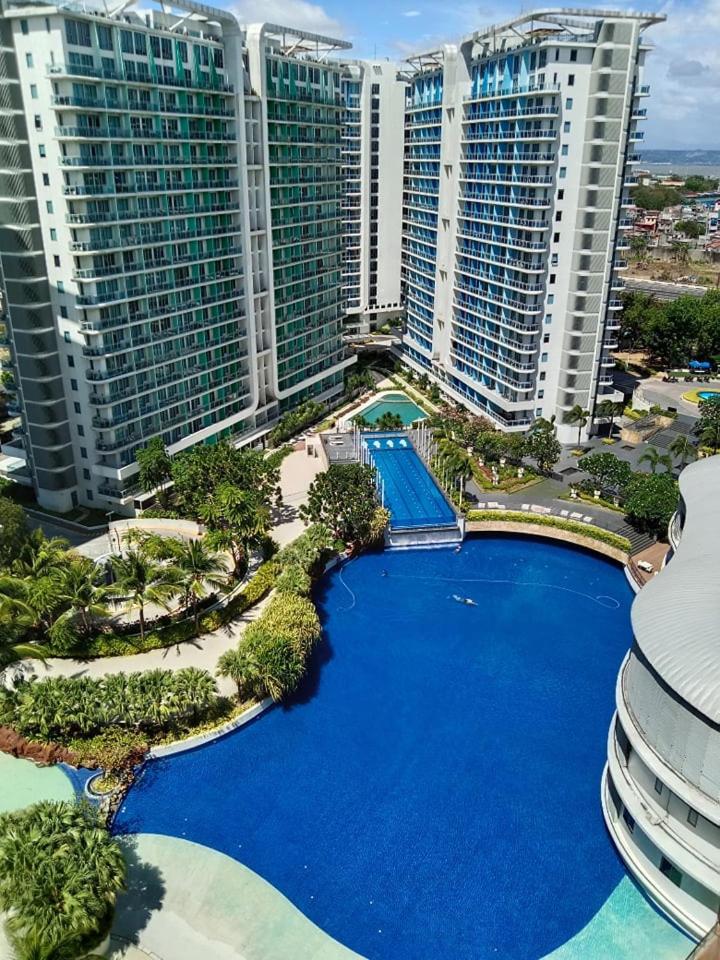 Azure Residences by Van Florendo
