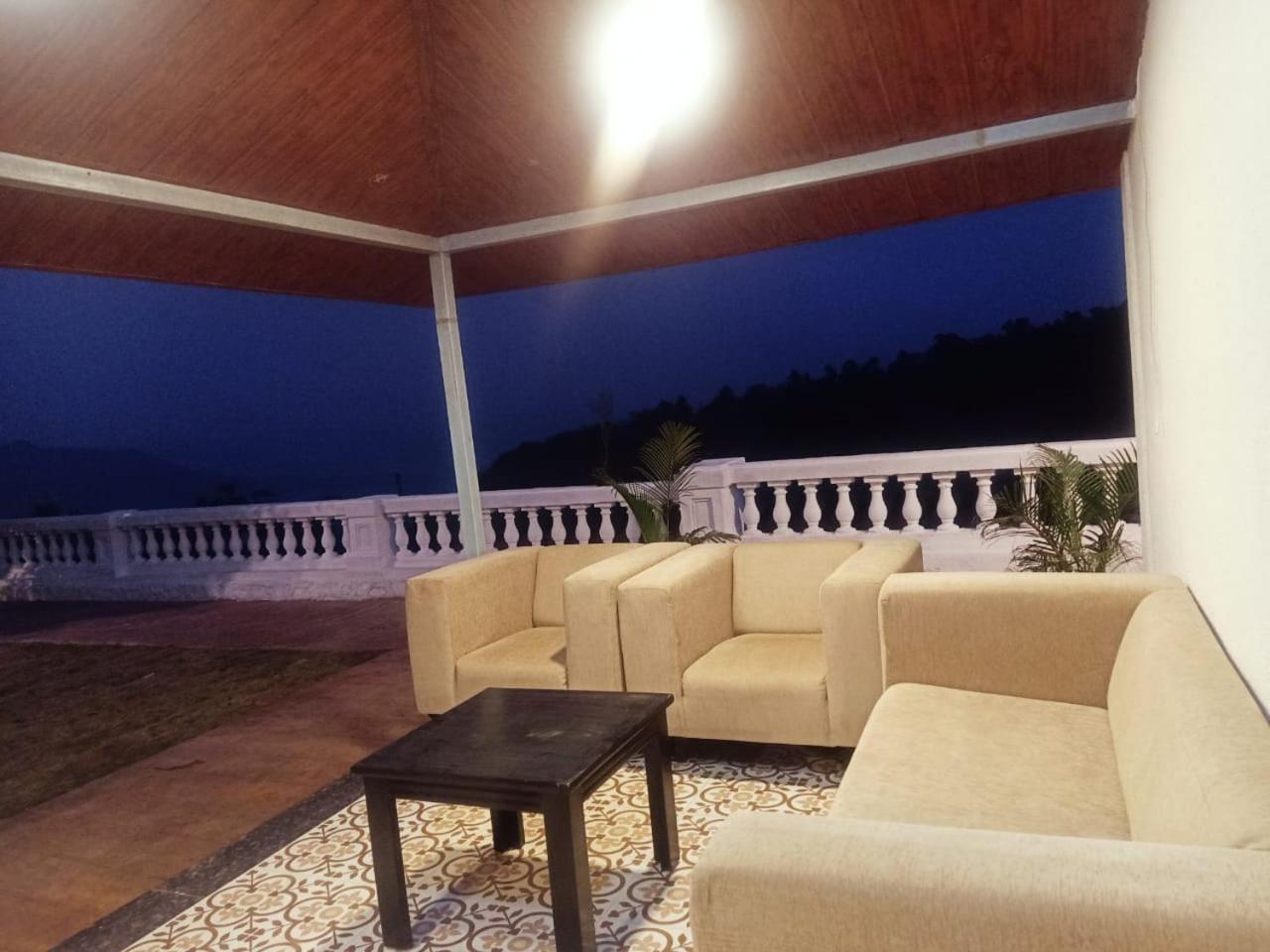 Royal Resort Villa view 3