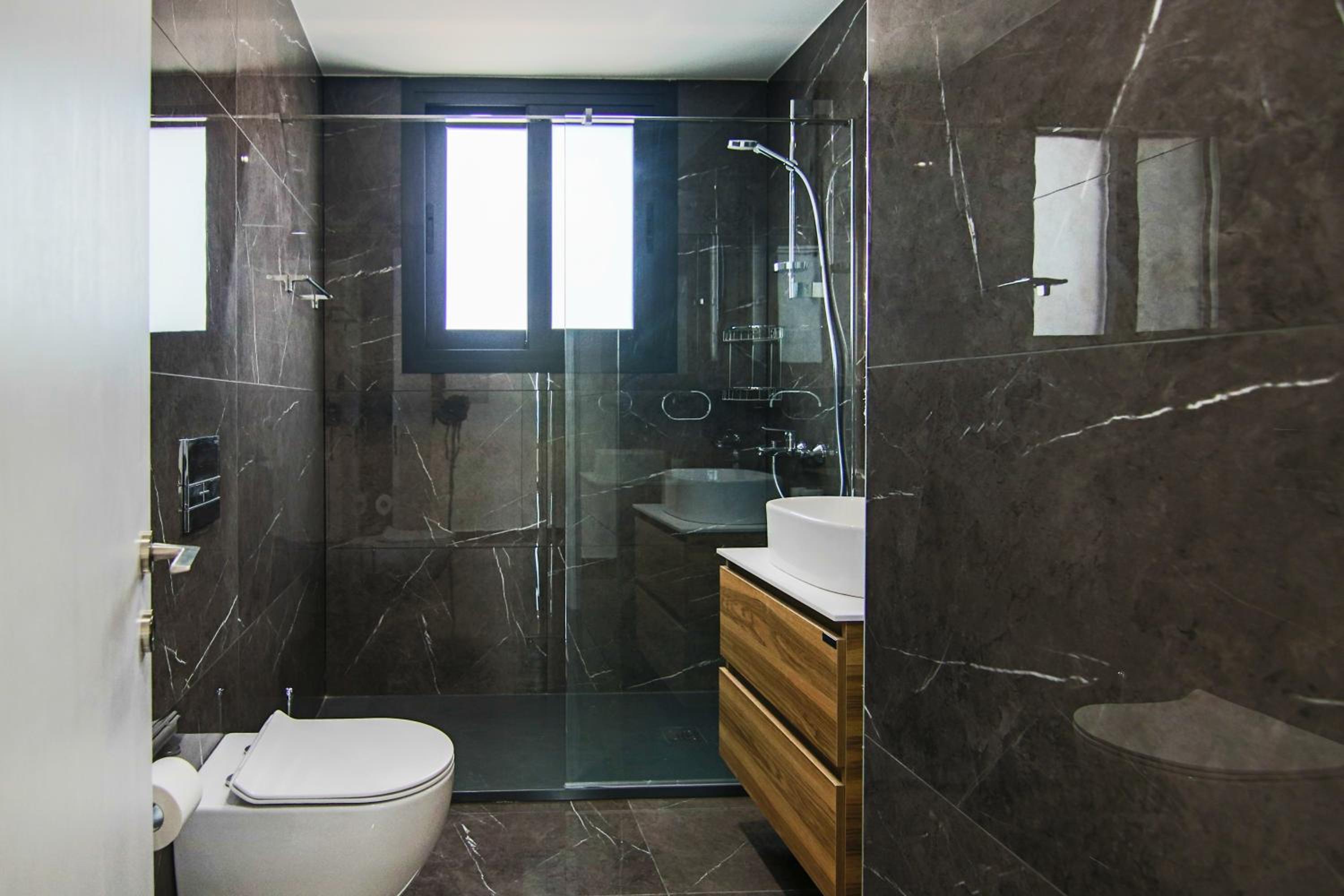 Phaedrus Living: Sea View Anna Residence 201