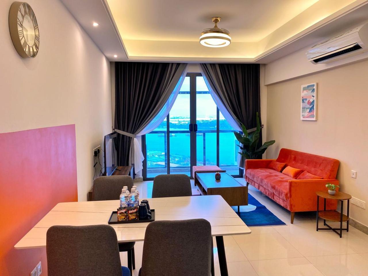 R&F Princess Cove JB Apartment Suites By SC Homestay