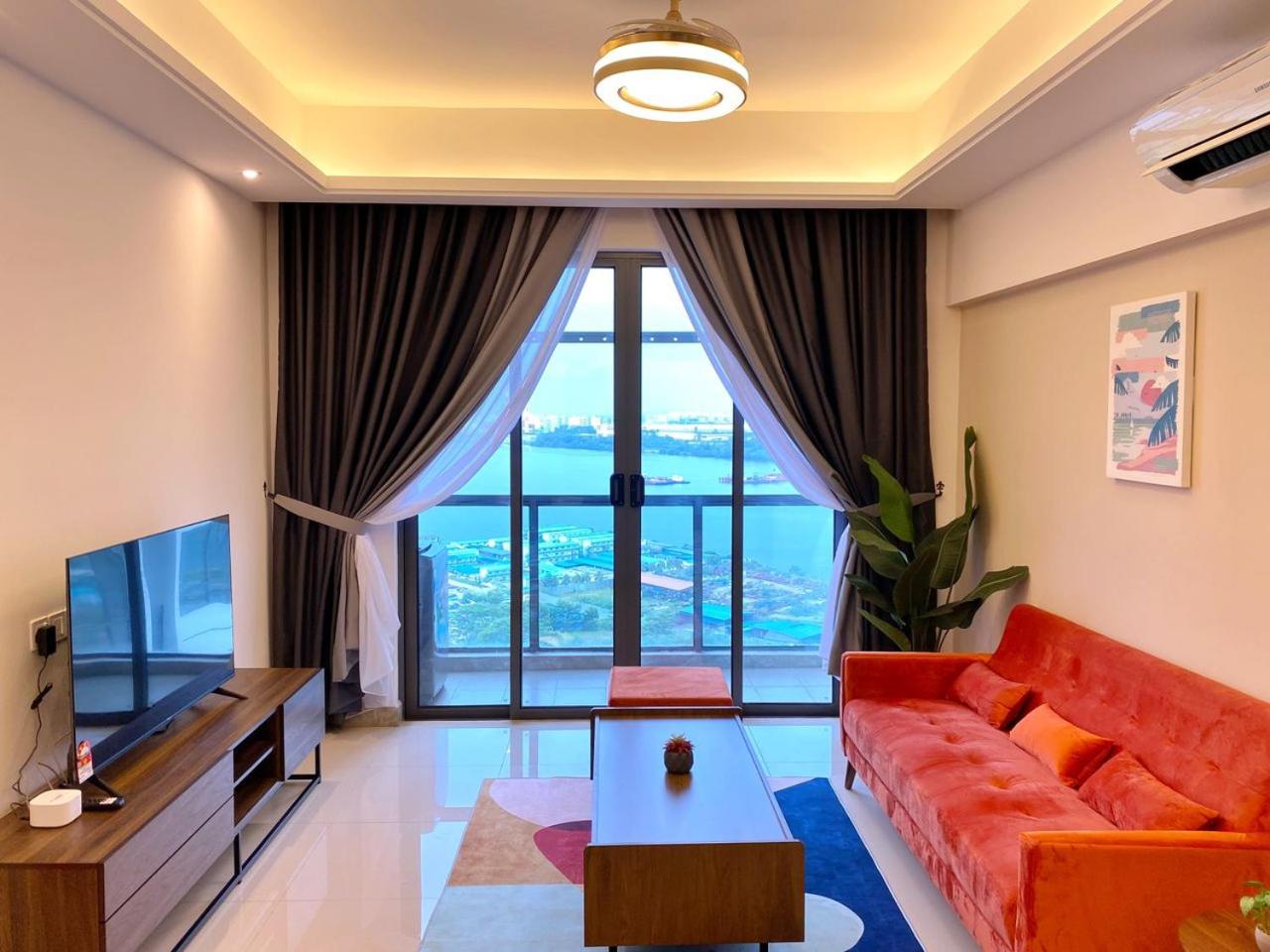 R&F Princess Cove JB Apartment Suites By SC Homestay