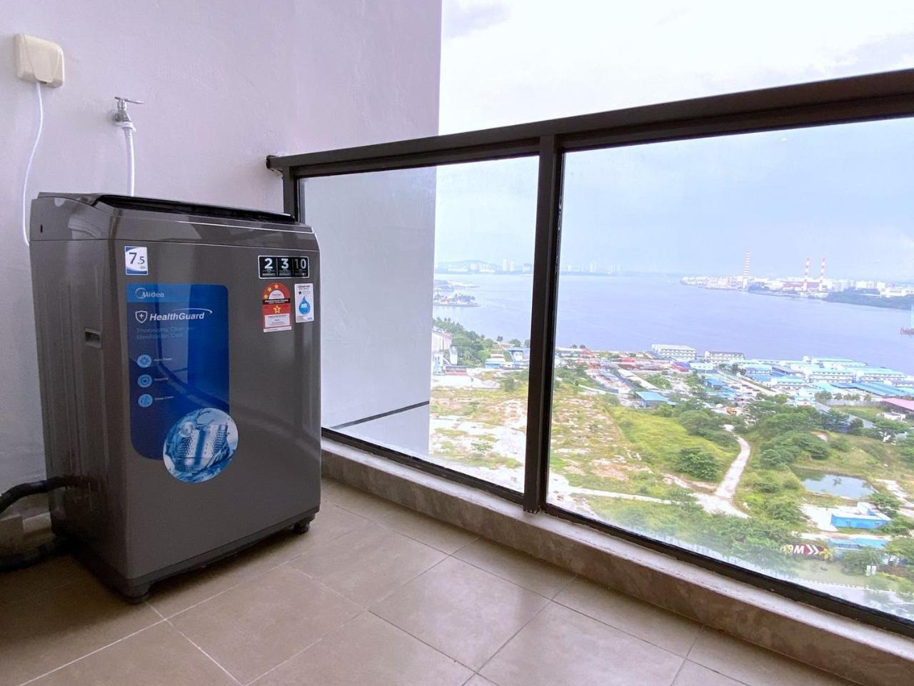 R&F Princess Cove JB Apartment Suites By SC Homestay