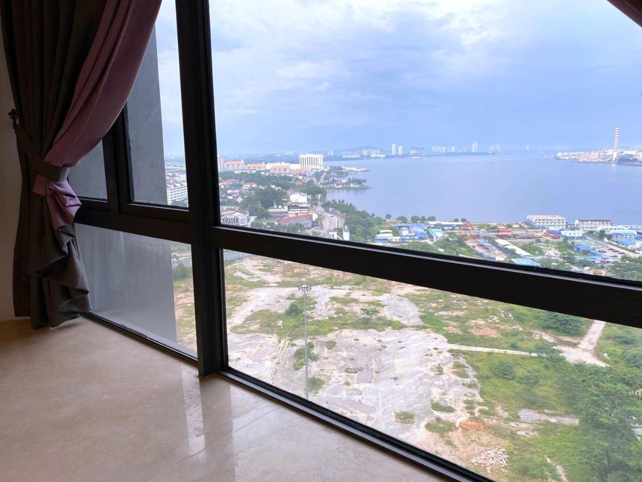 R&F Princess Cove JB Apartment Suites By SC Homestay