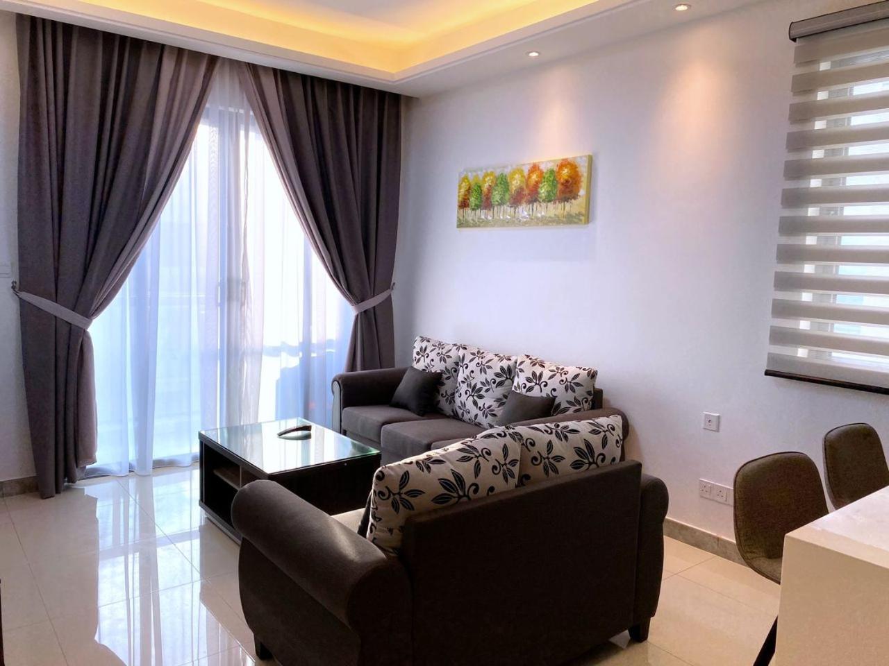 R&F Princess Cove JB Apartment Suites By SC Homestay