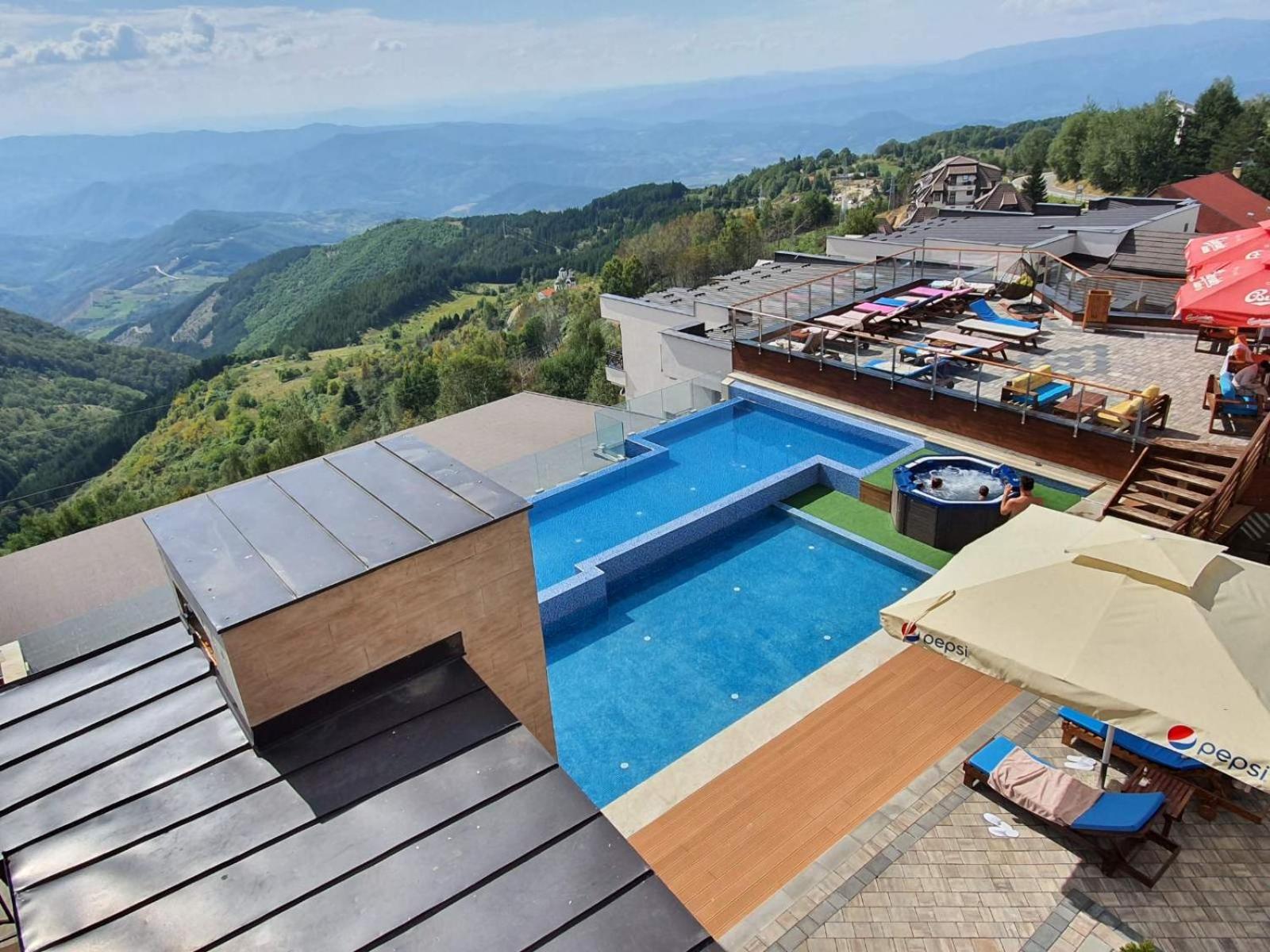 L&N Apartmani Kopaonik-Milmari Resort view 4