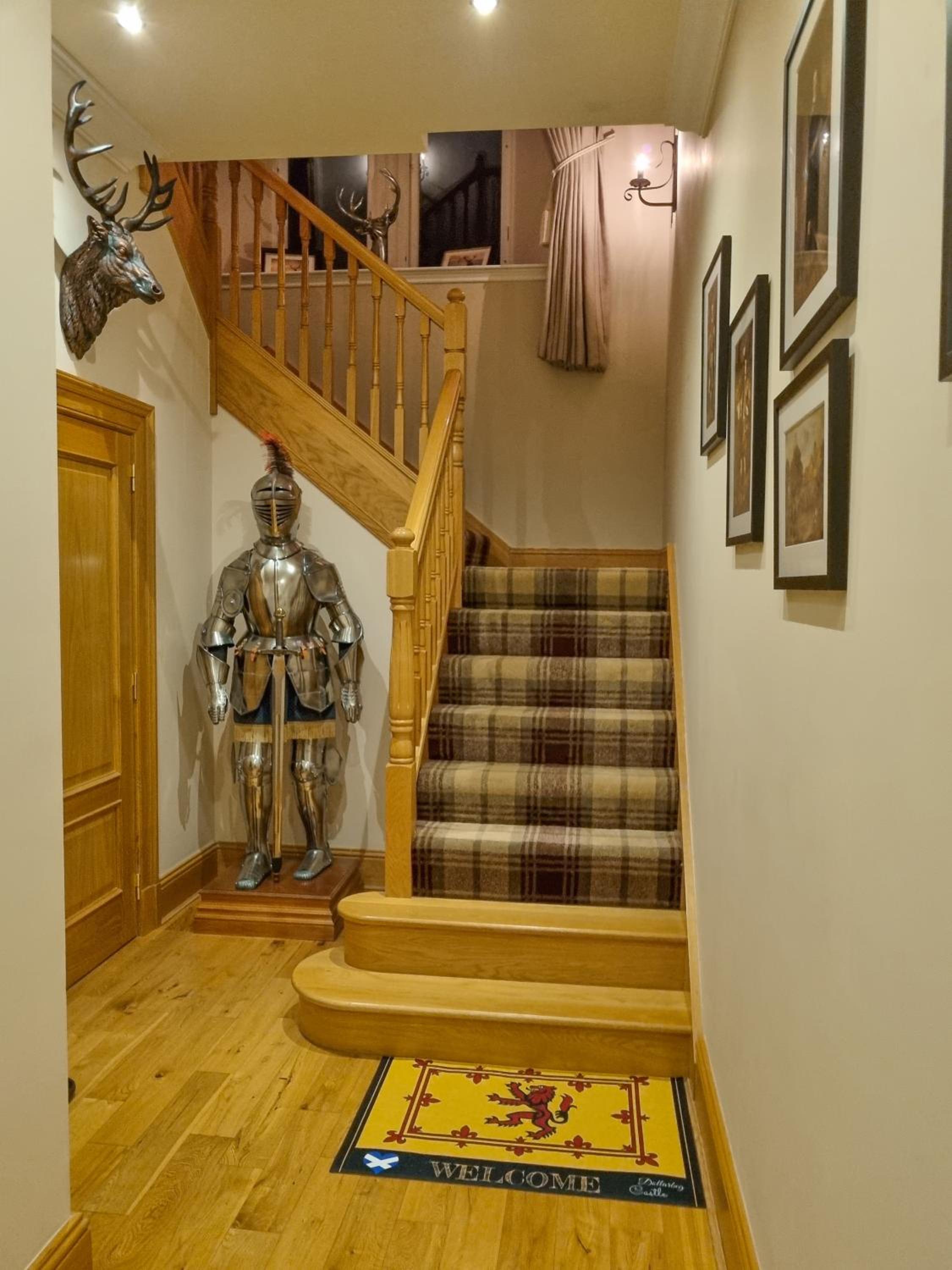 DOLLARBEG CASTLE - The Tower - Luxury Apartment view 5
