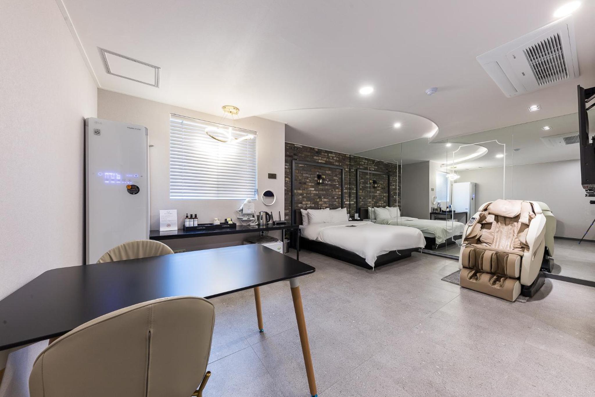Hotel 24st Prestige