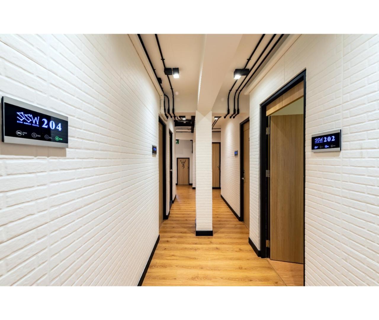 Siam Subway Hostel and Café