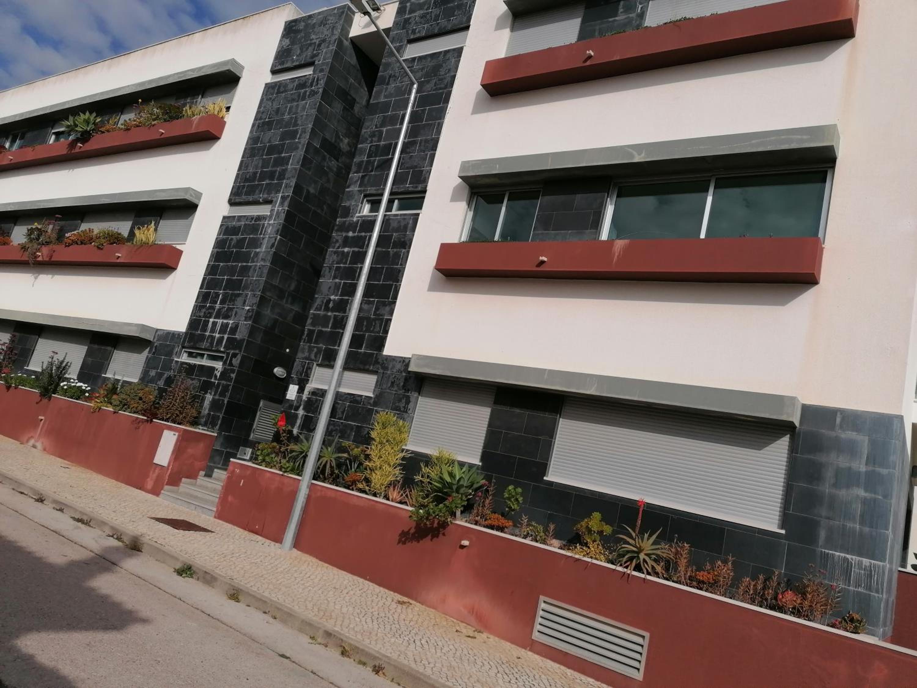 Modern apartment with sunny south facing terrace