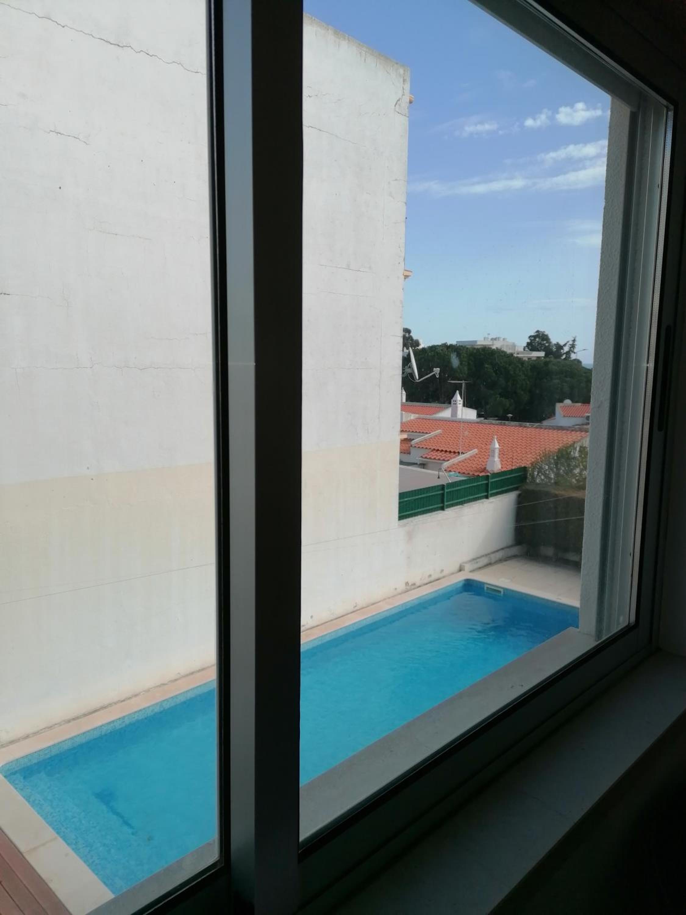 Modern apartment with sunny south facing terrace