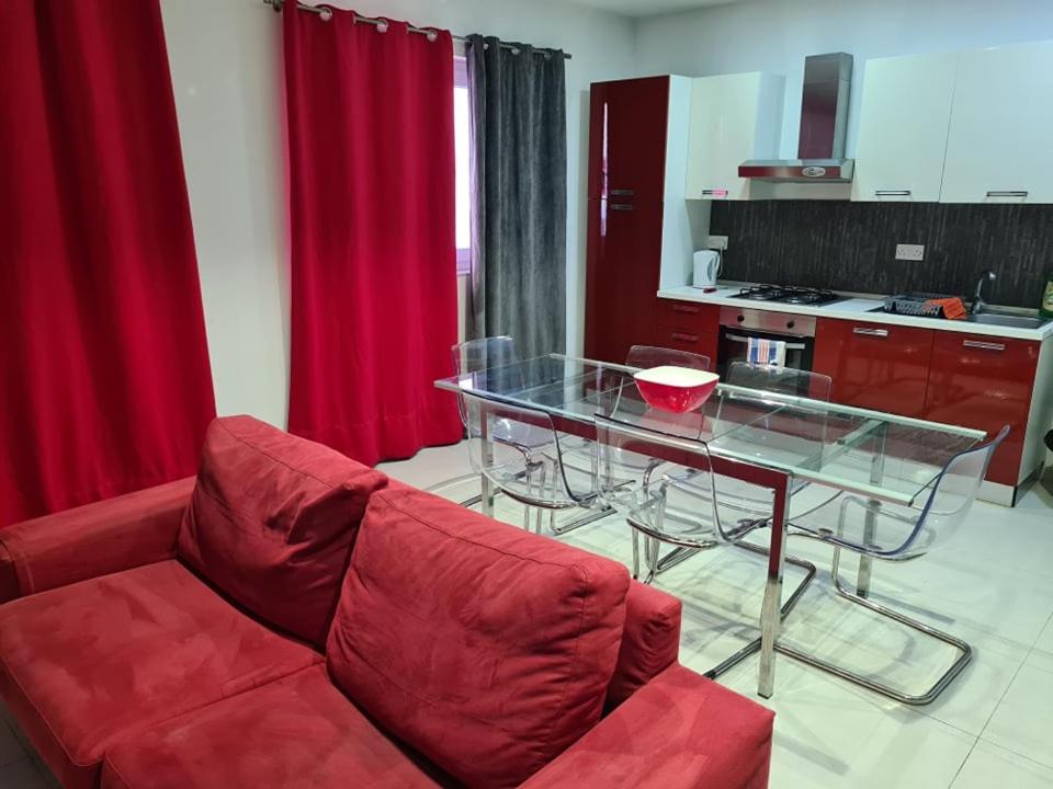 St Julians Central 2 Bedroom Apartment photo 5