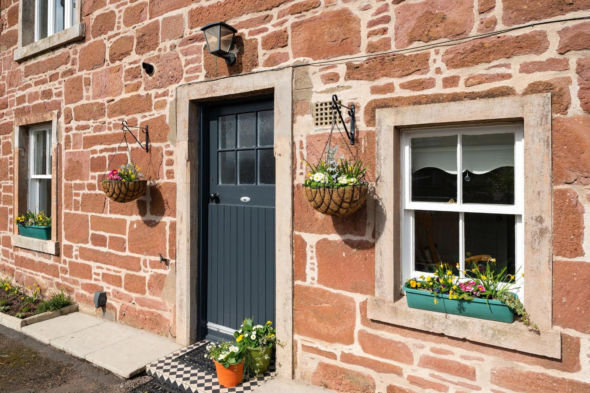 Thrums Cottage