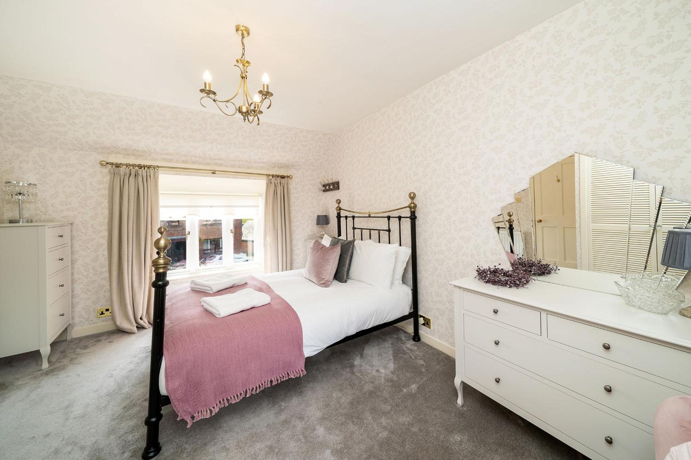 Thrums Cottage