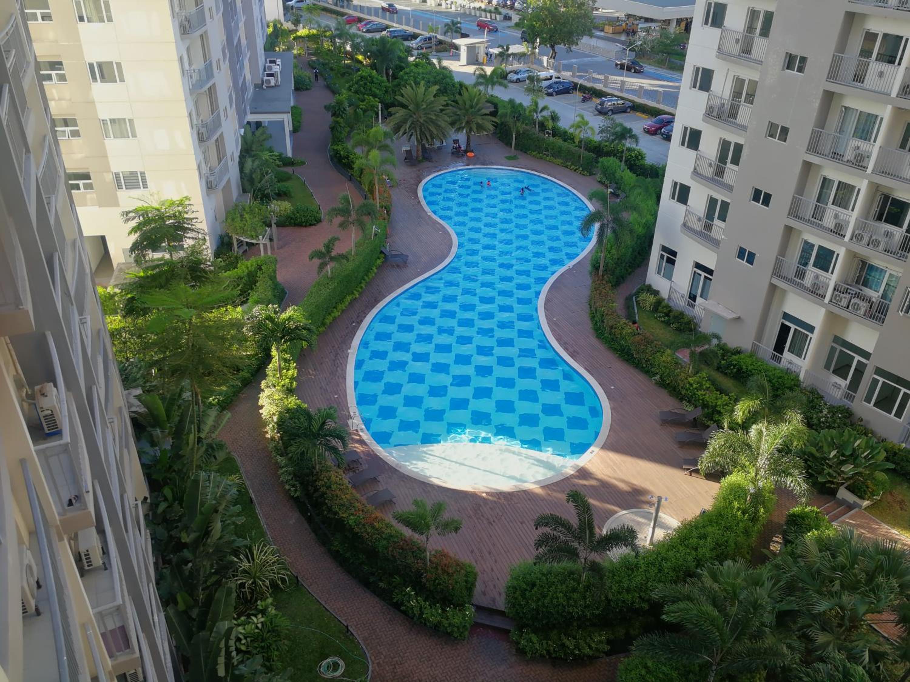 SM South Residences, 1 bedroom with balcony. view 2
