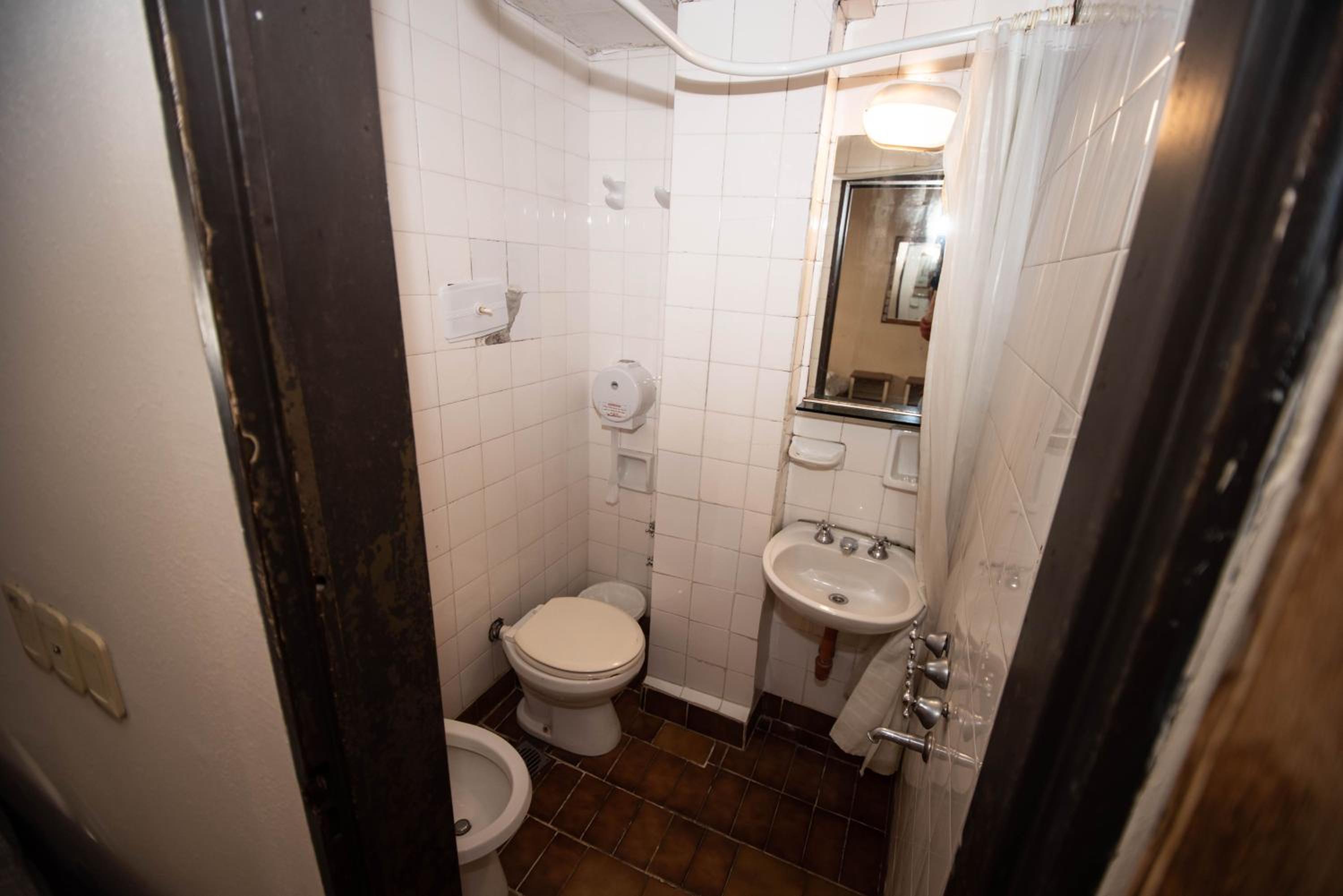 Cinerama Hostel