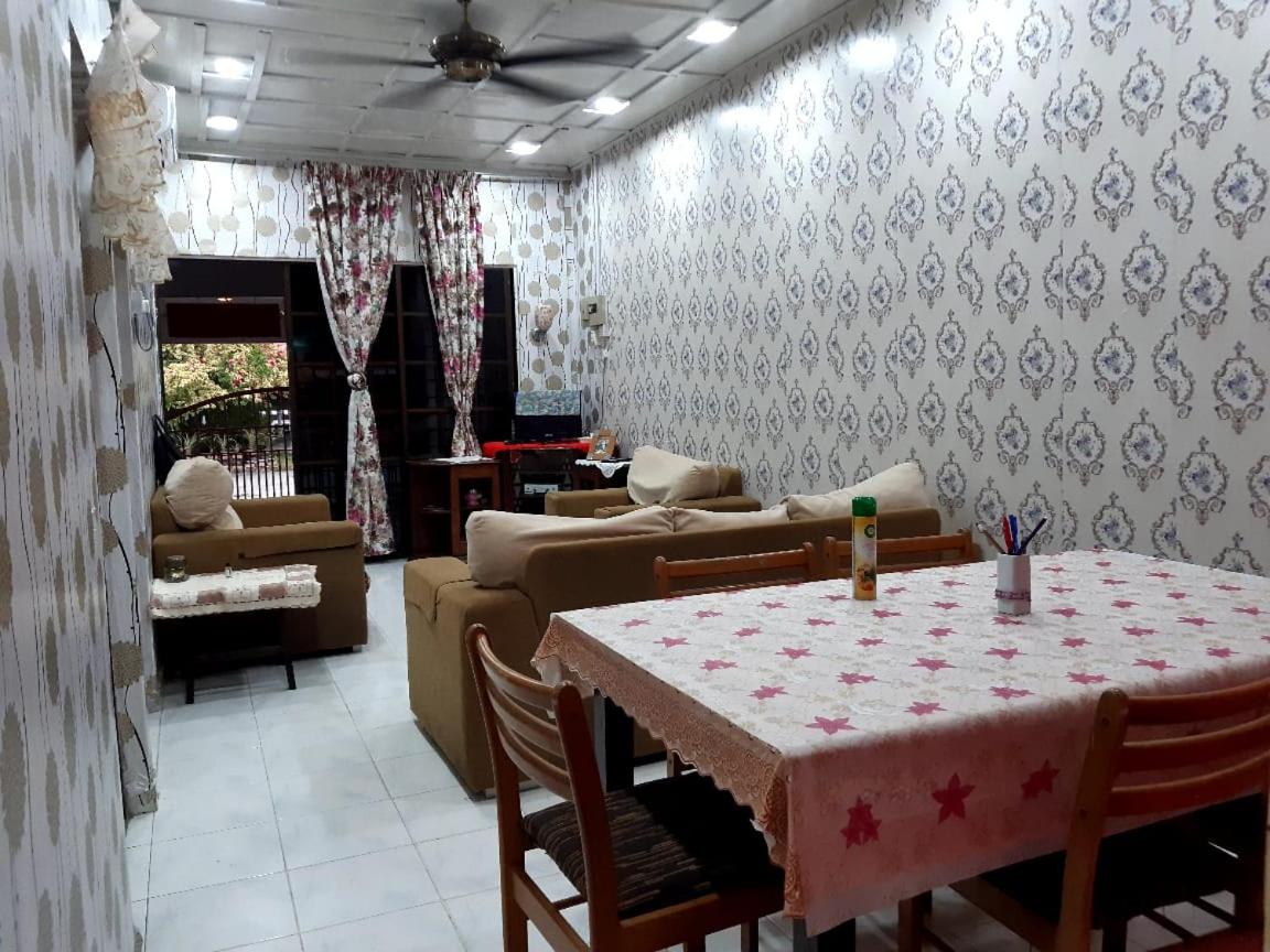 Bemban Garden Homestay photo 5