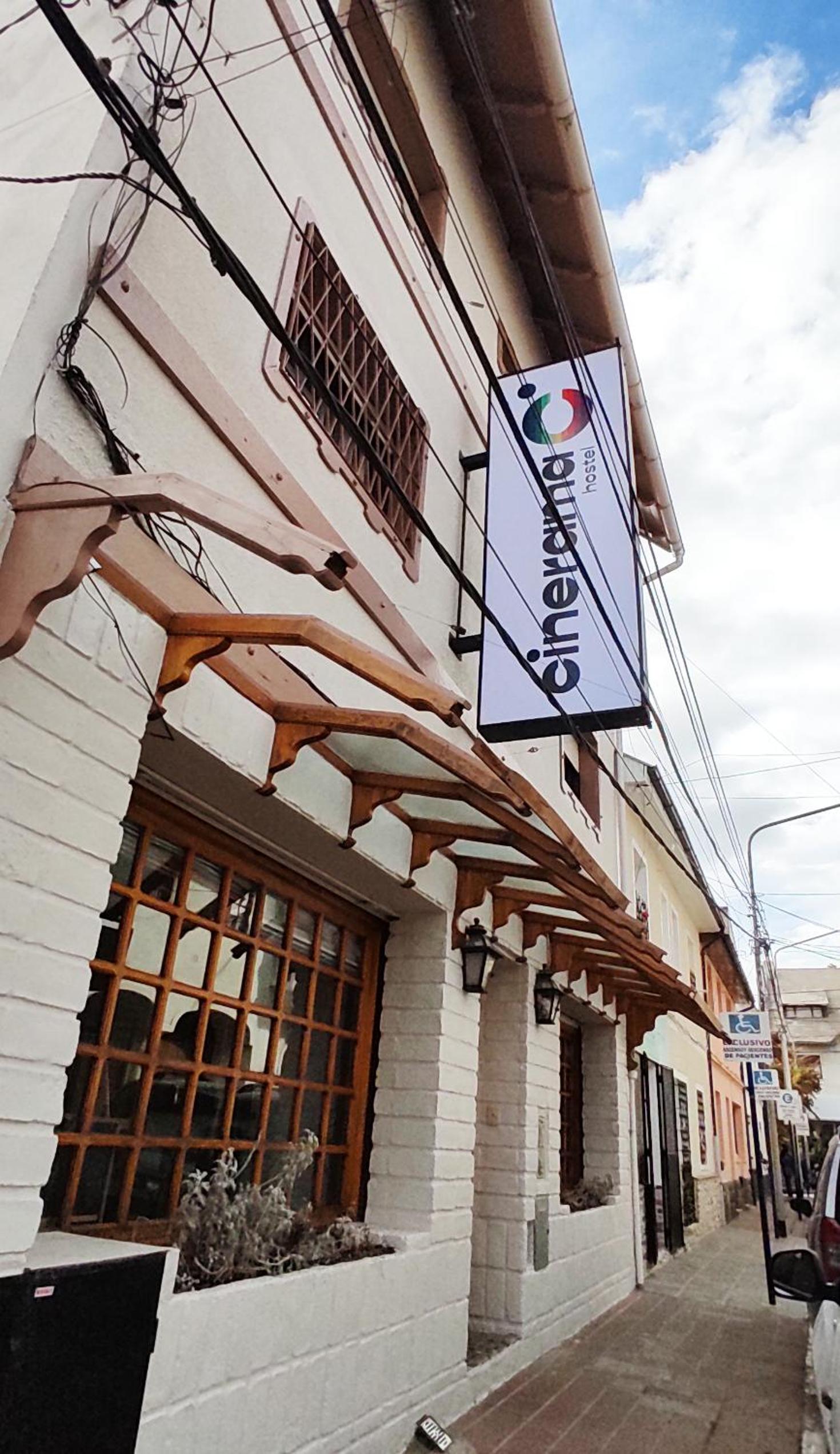 Cinerama Hostel