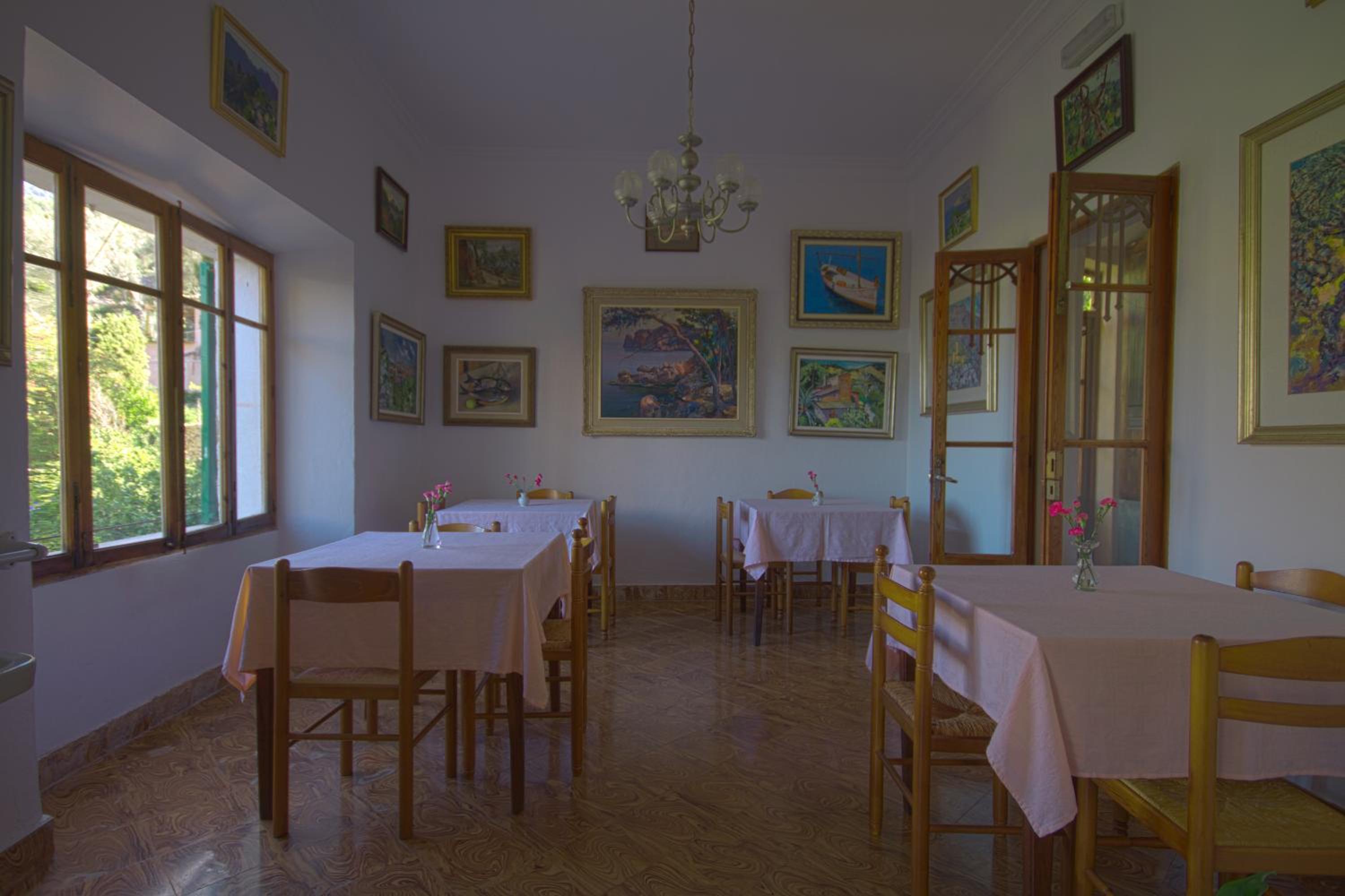 Hostal Miramar view 3