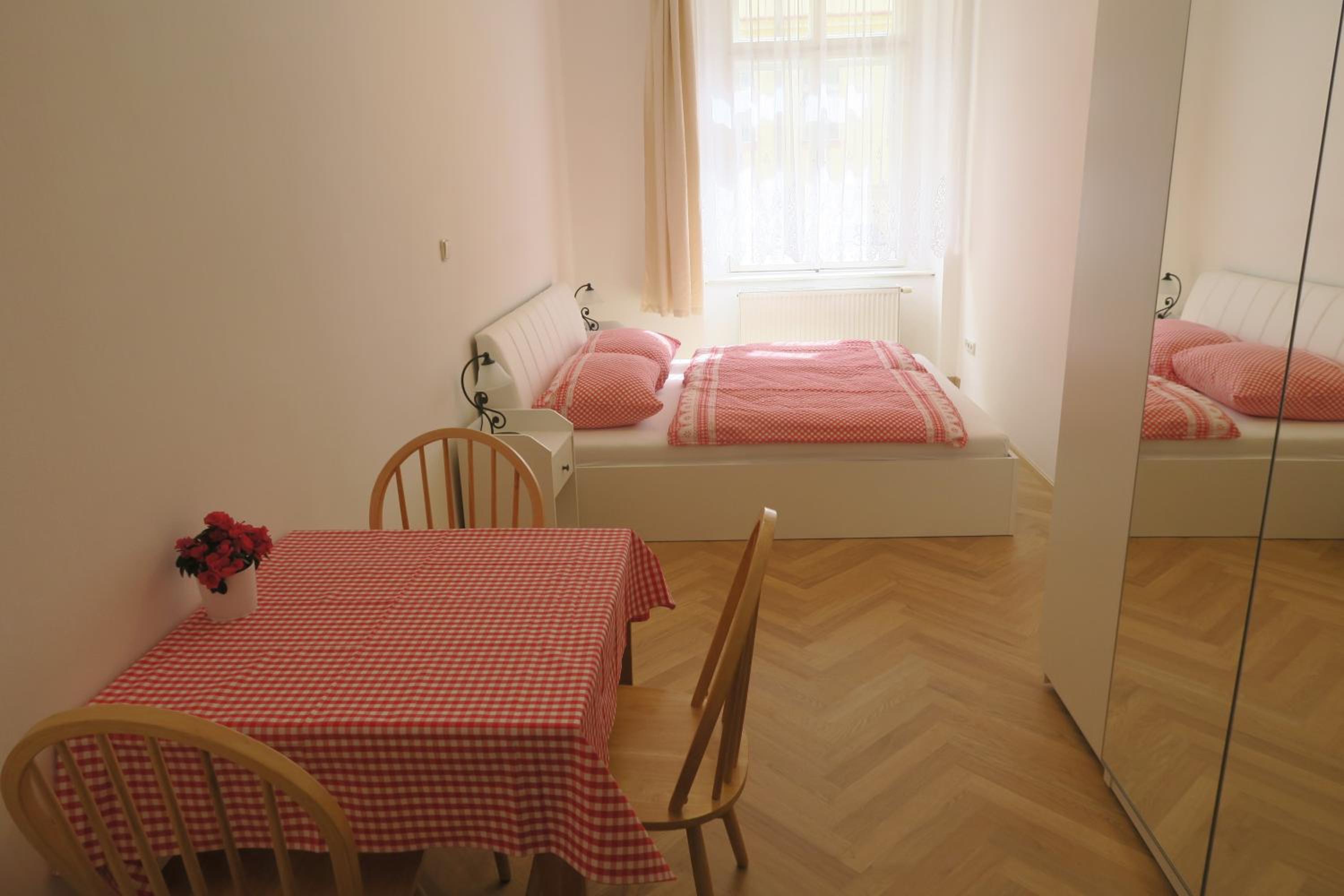 Apartments near Lesser Town