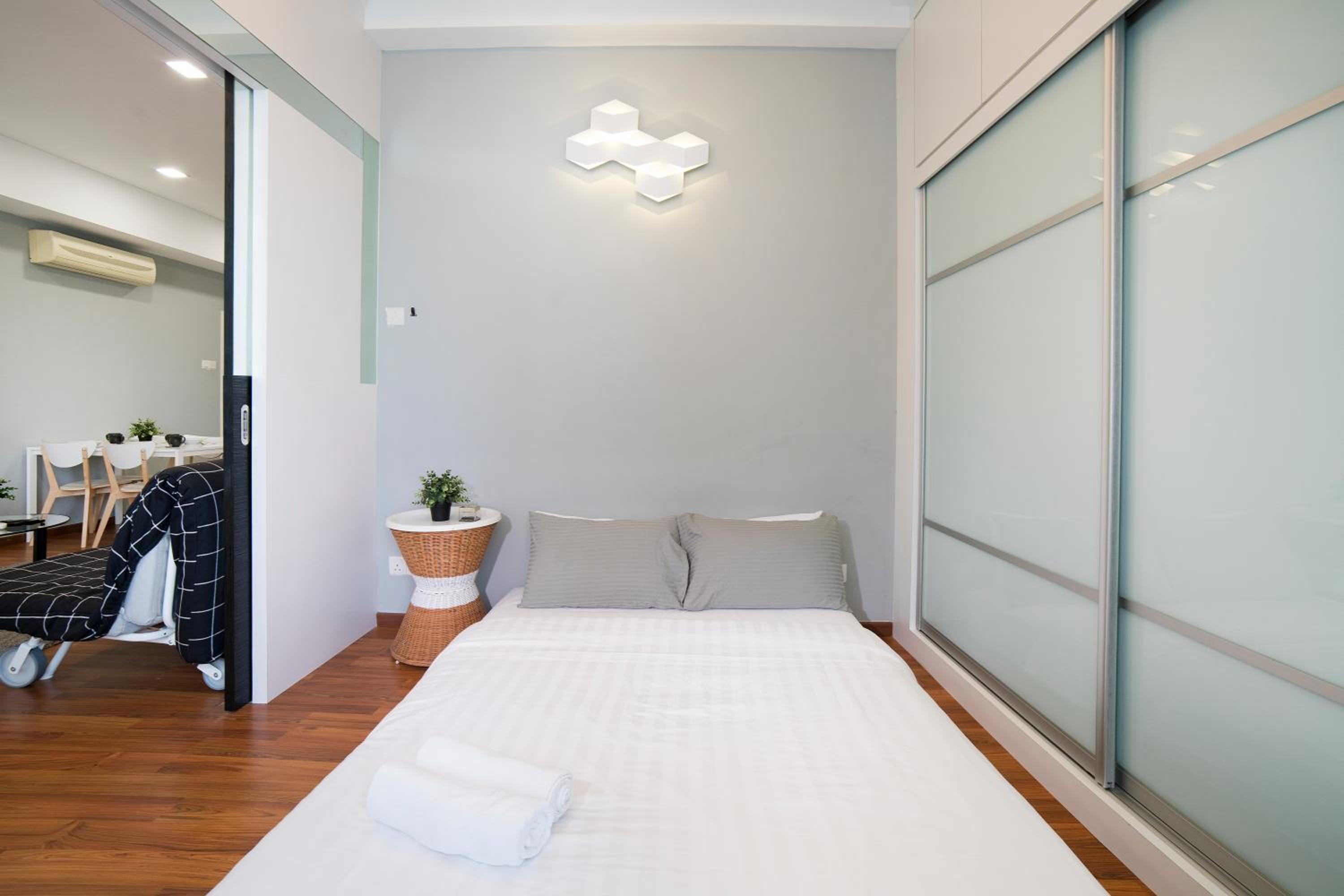 Parkview Service Apartments