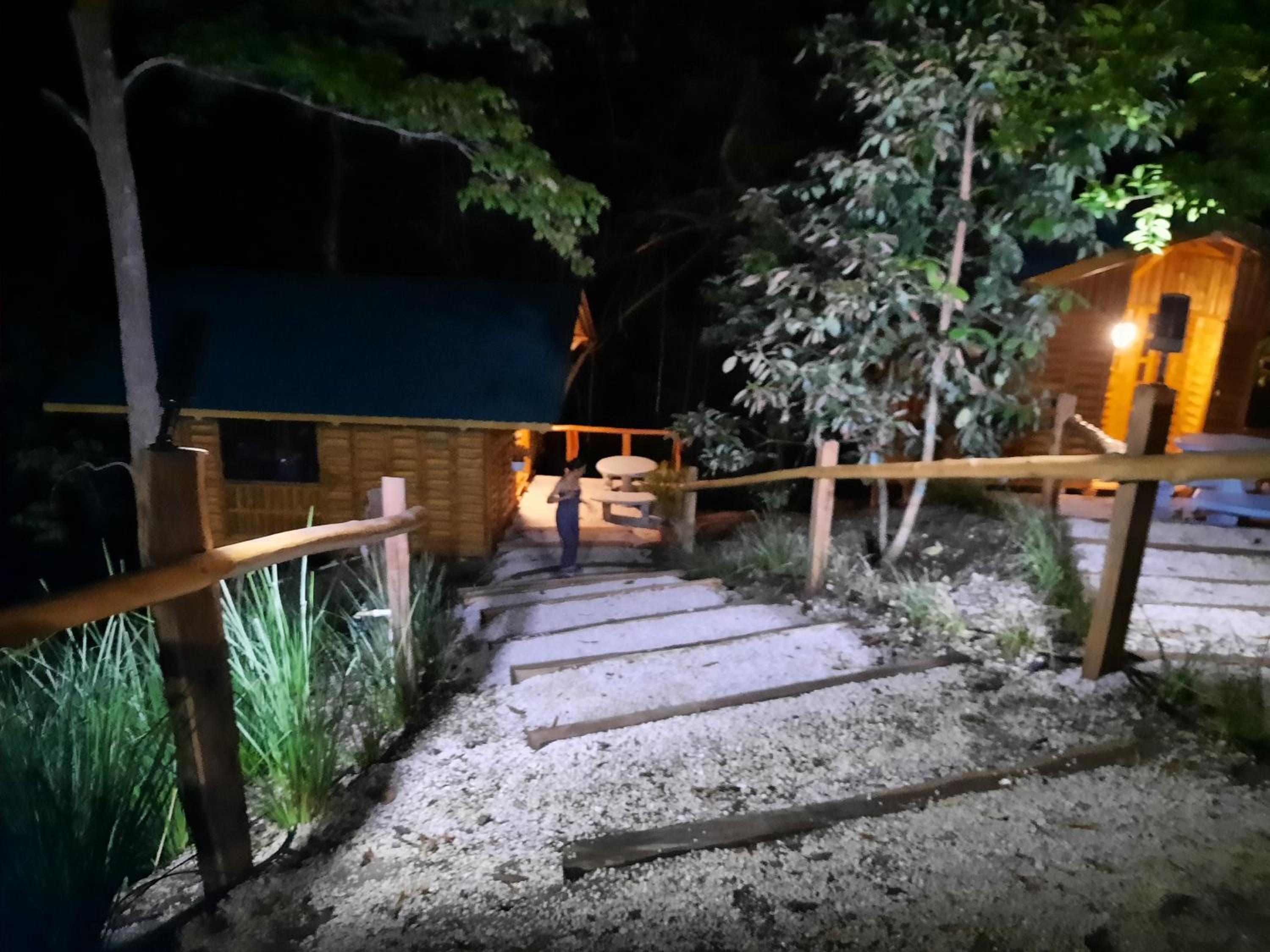 Eco-Turismo Guayacanes