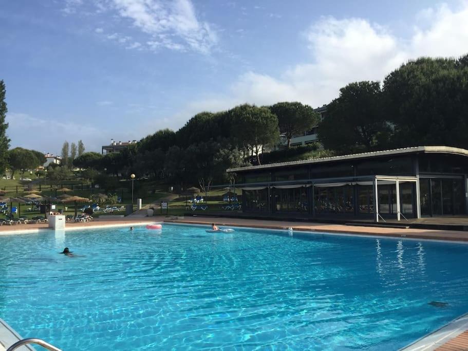 Spacious Terrace Apt Pool & Tennis - MARINA Lagos view 2